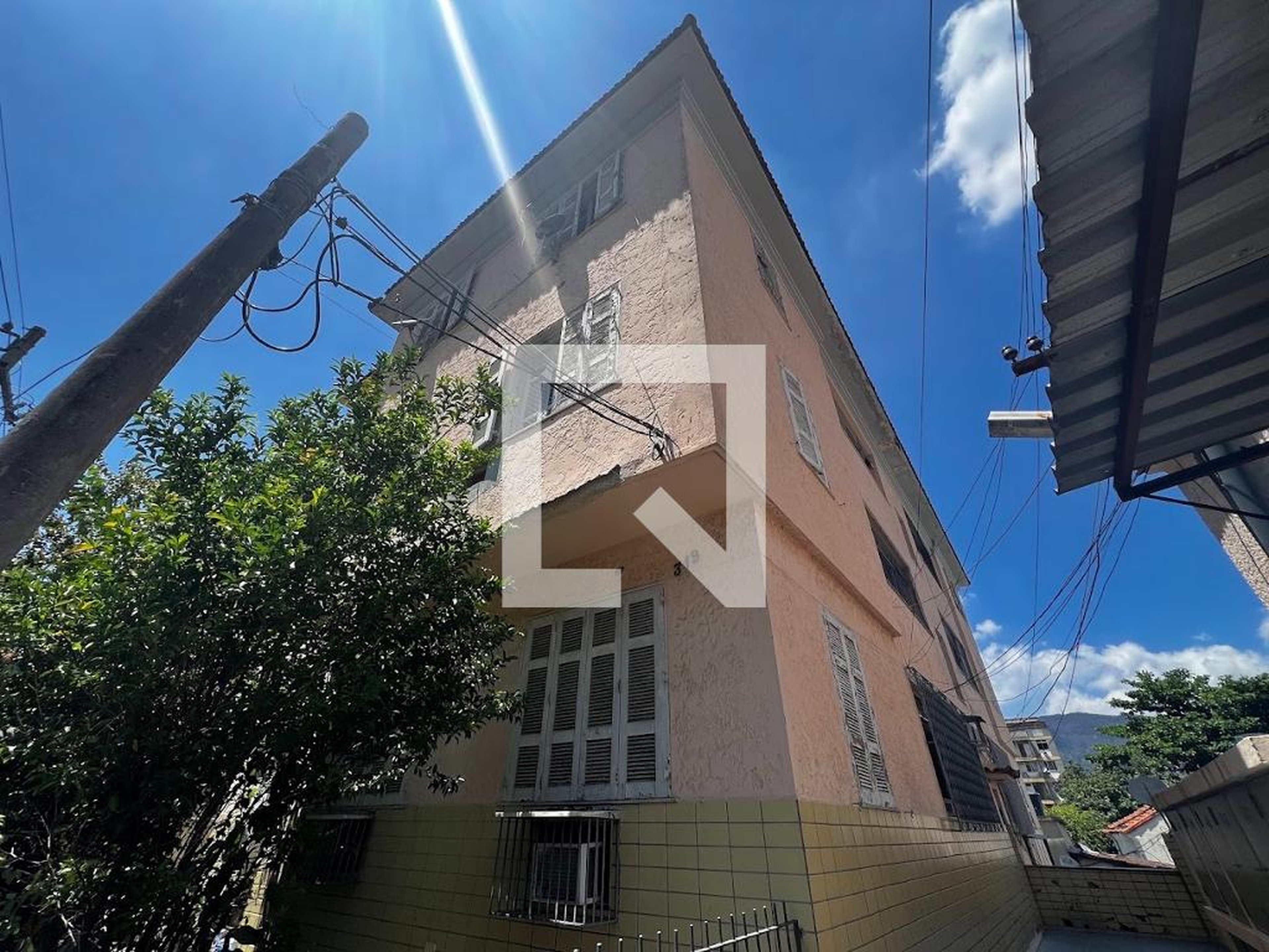 Fachada Condomínio em Rua Senador Nabuco, 319