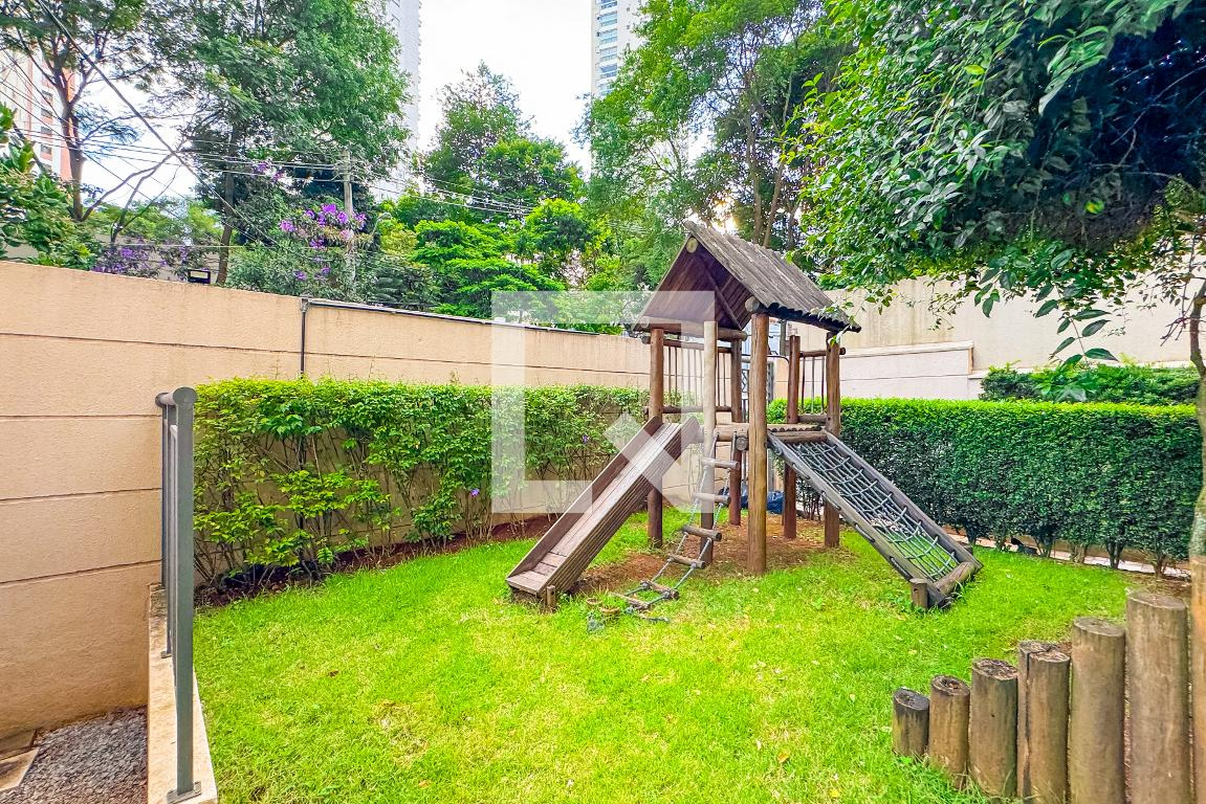 Área comum - Rua Dionisio da Costa