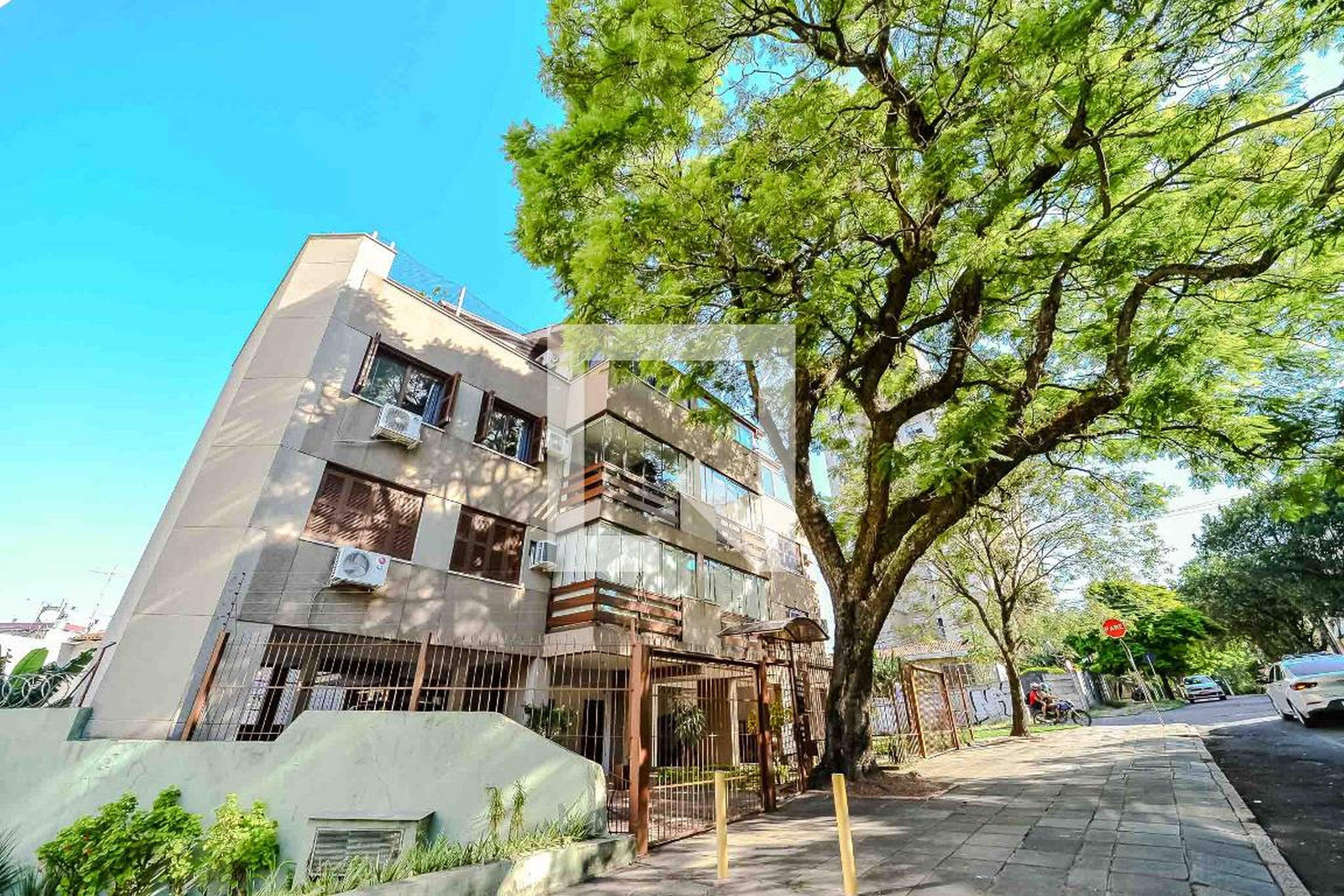 Fachada Condomínio em Rua Itapeva, 320