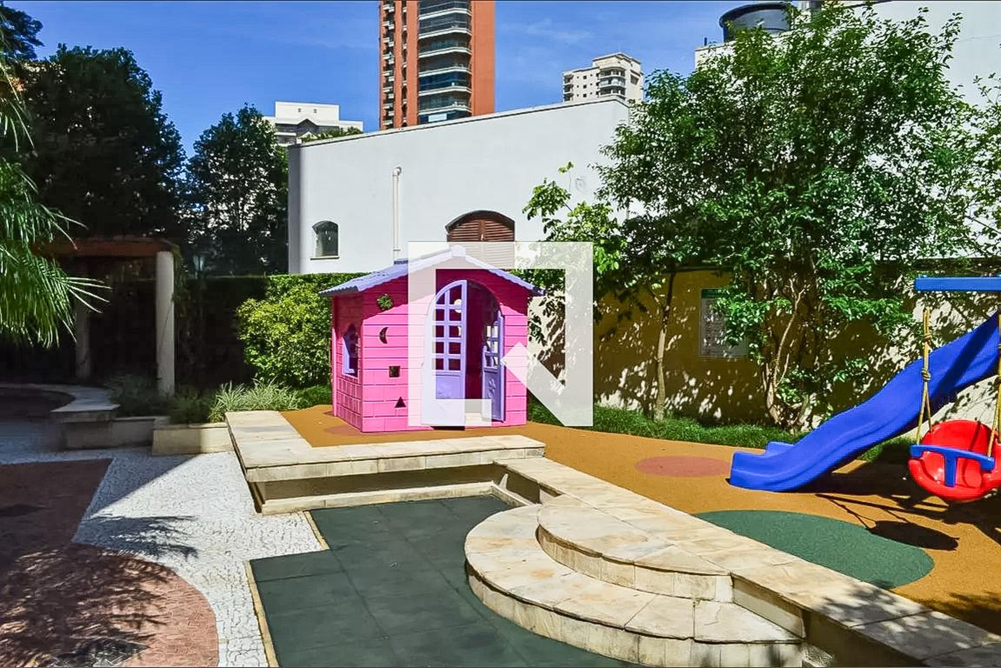 Playground - Mondrian