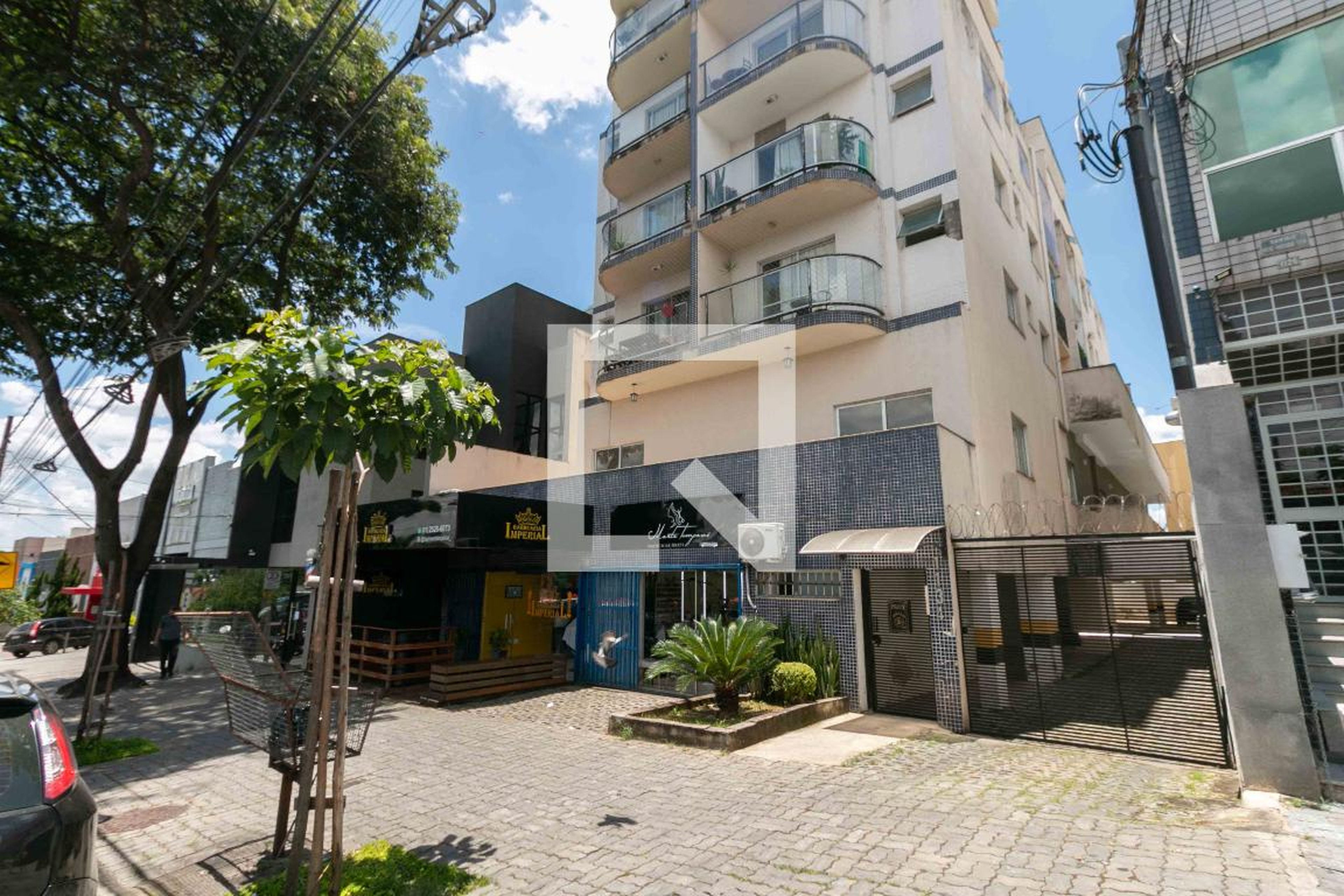 Fachada Condomínio em Avenida dos Engenheiros, 1134