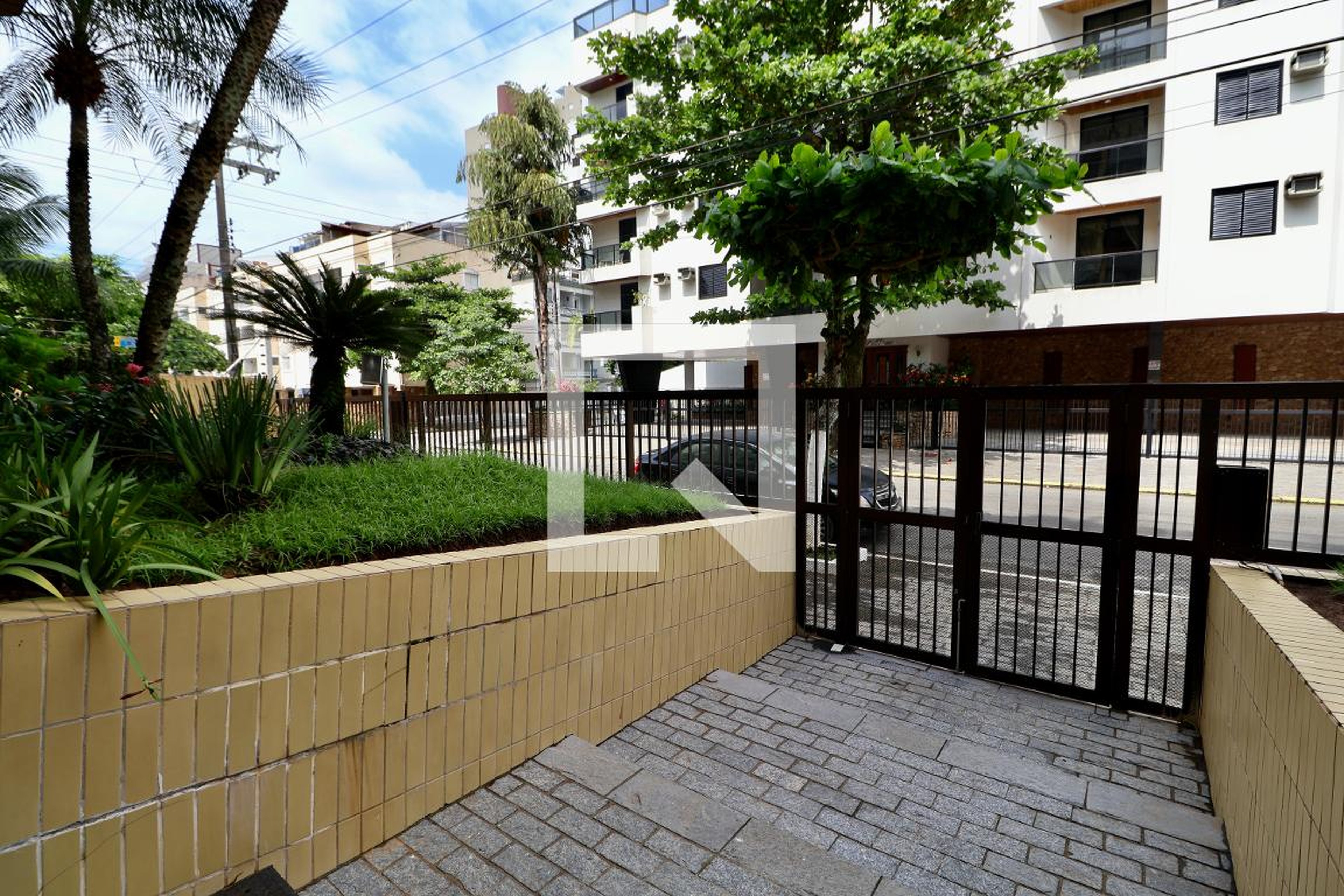 Fachada Condomínio Plaja 11