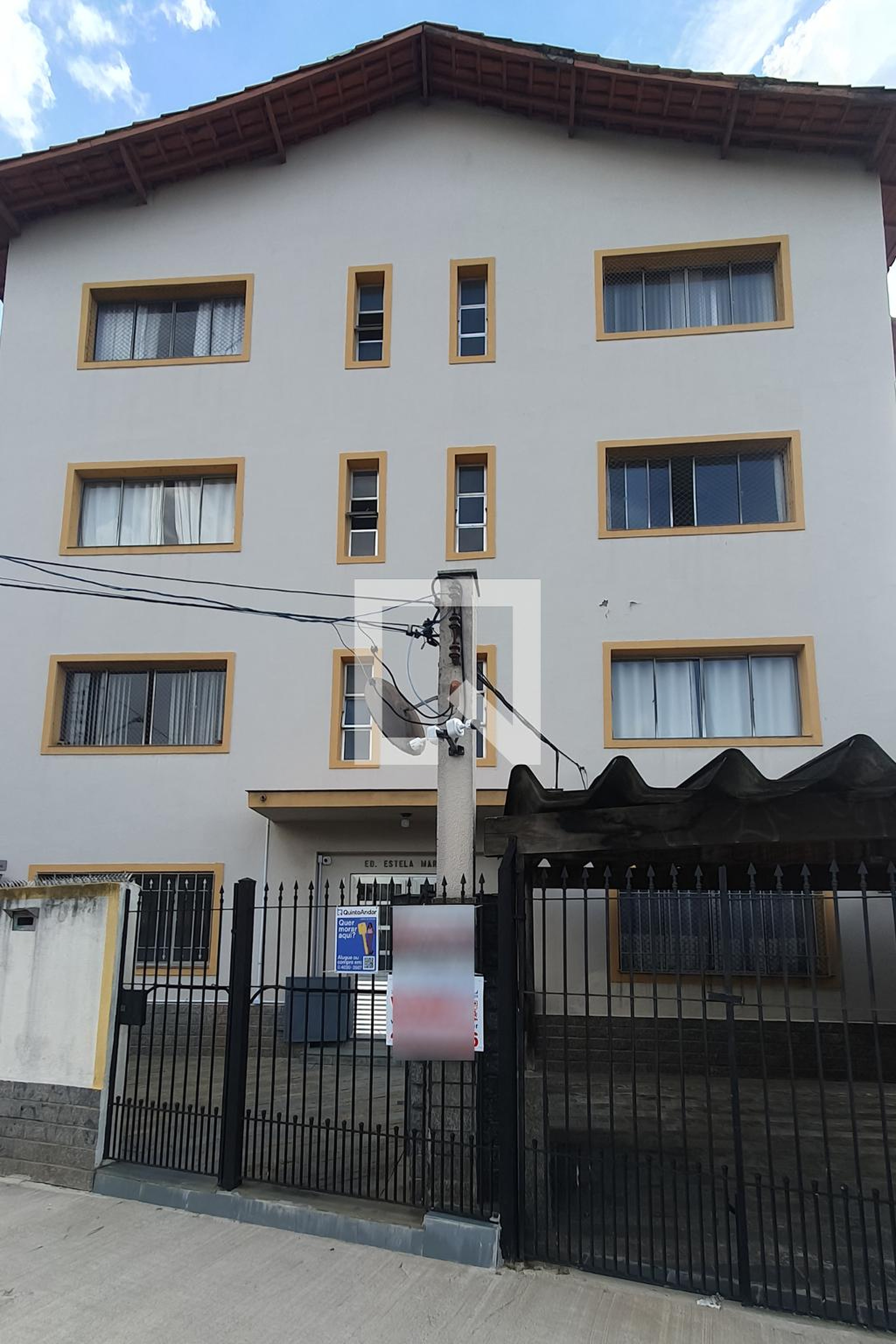 Fachada do Prédio Condomínio em Rua Édson Carvalho Nogueira, 10