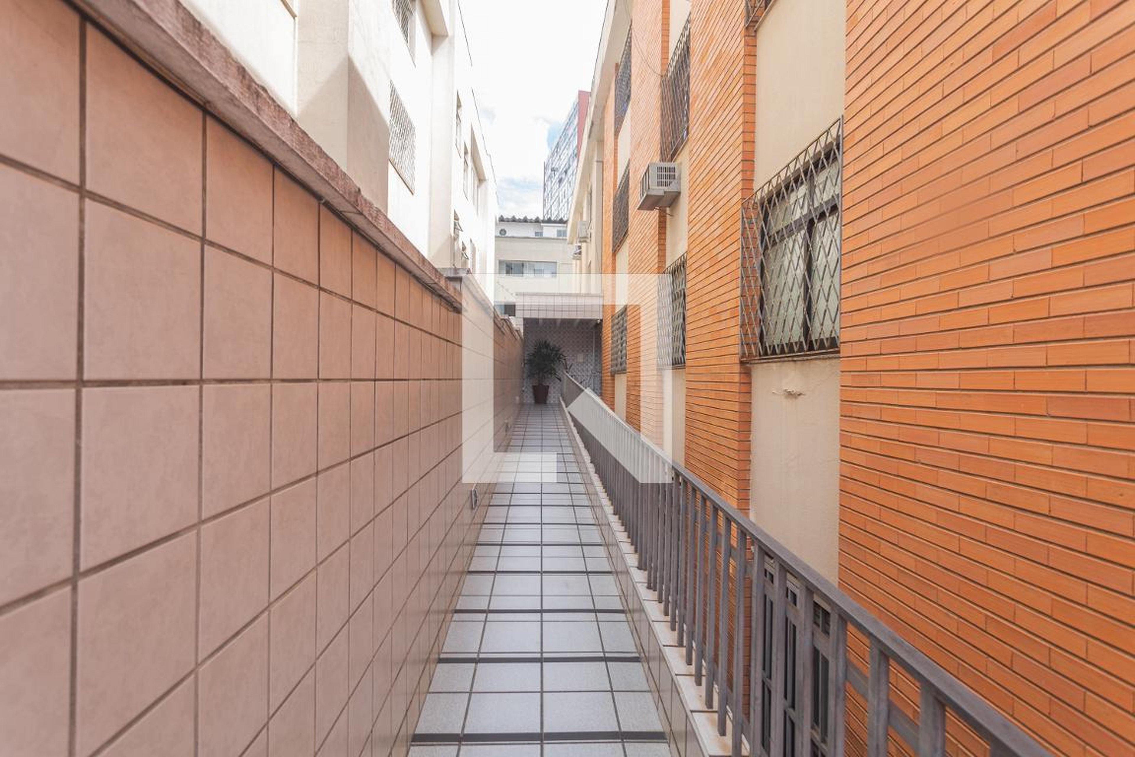 Hall de Entrada - Edifício Marcos-Tadeu