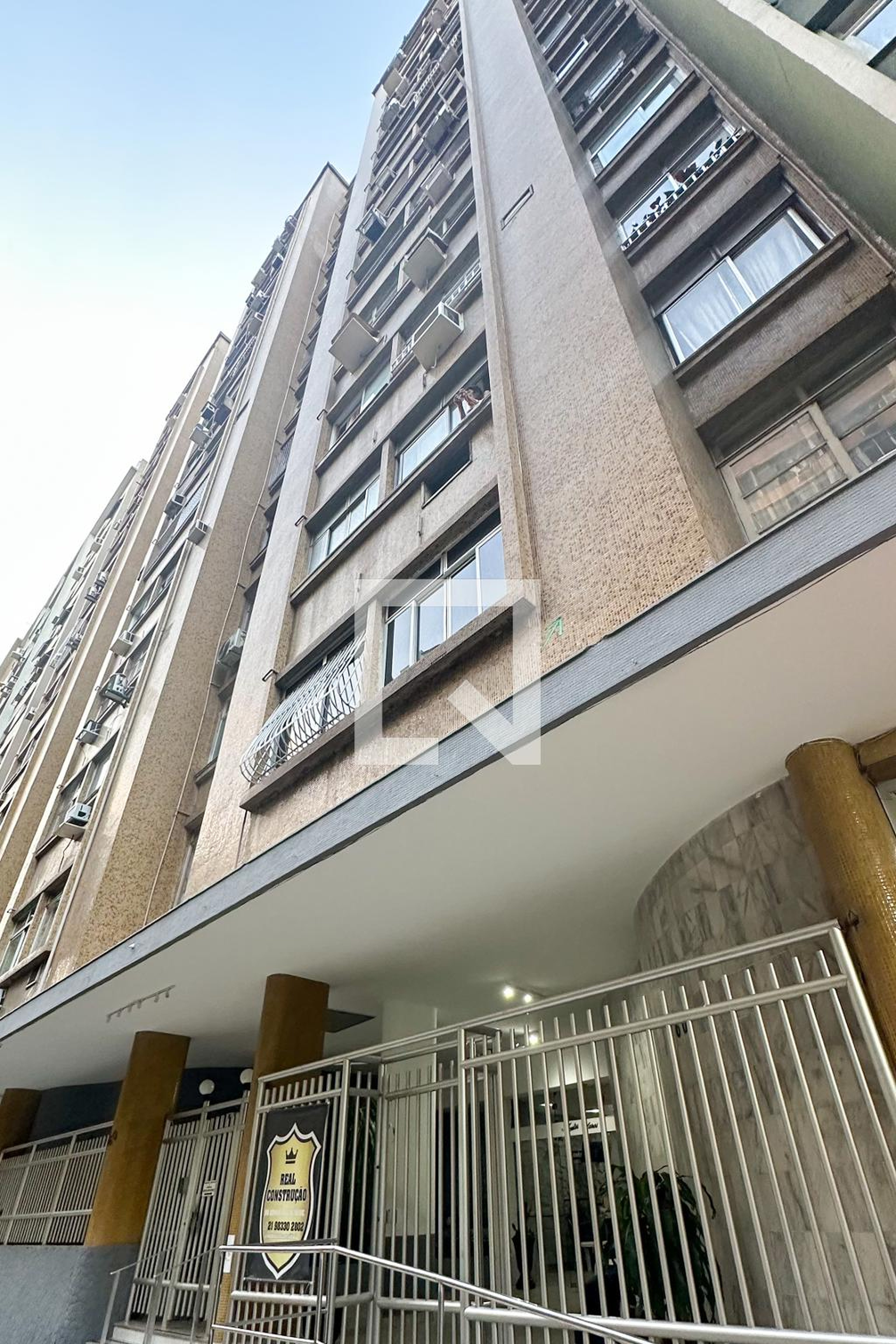 Fachada Edifício Montes Claros