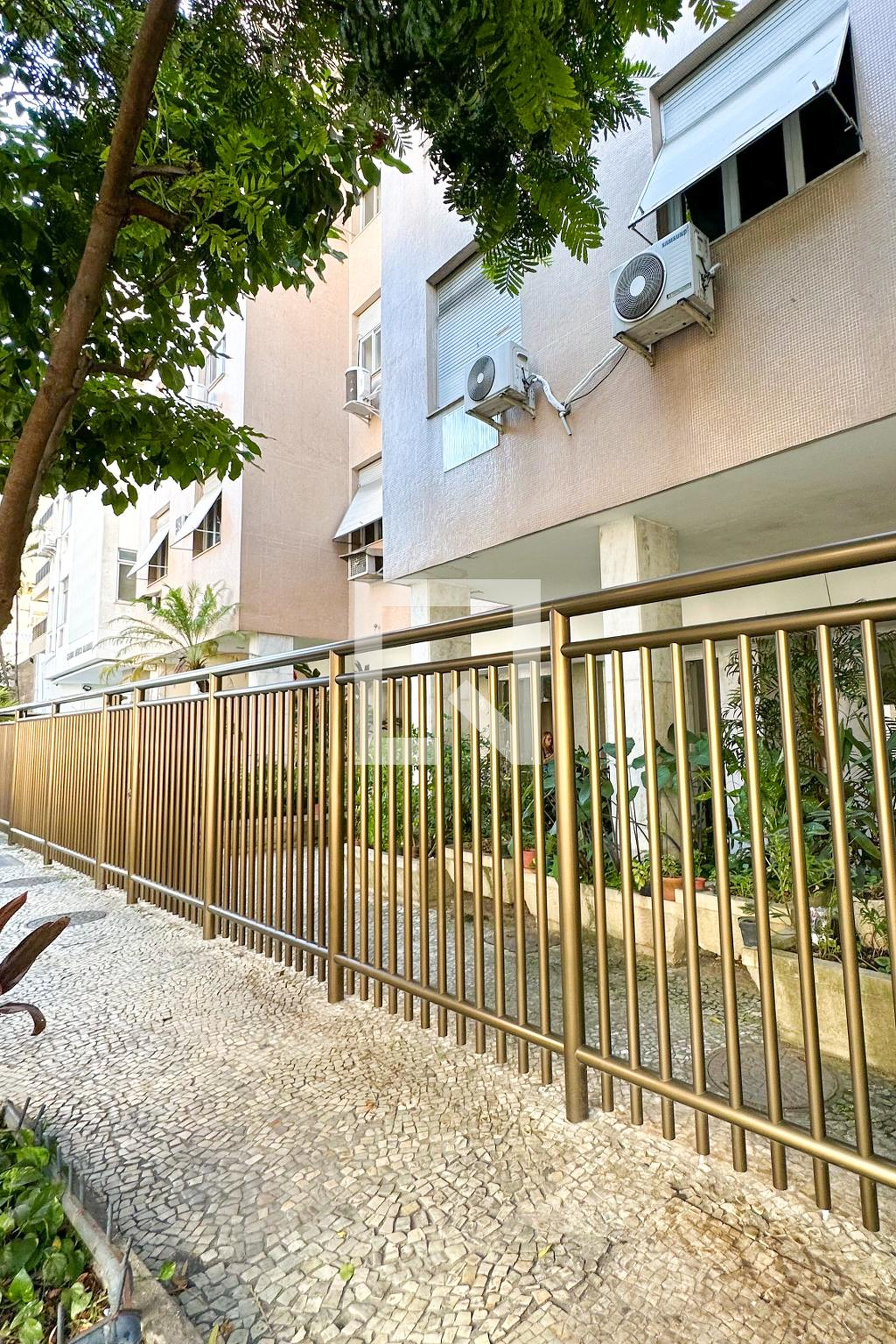 Fachada Condomínio em Rua Bambina, 50