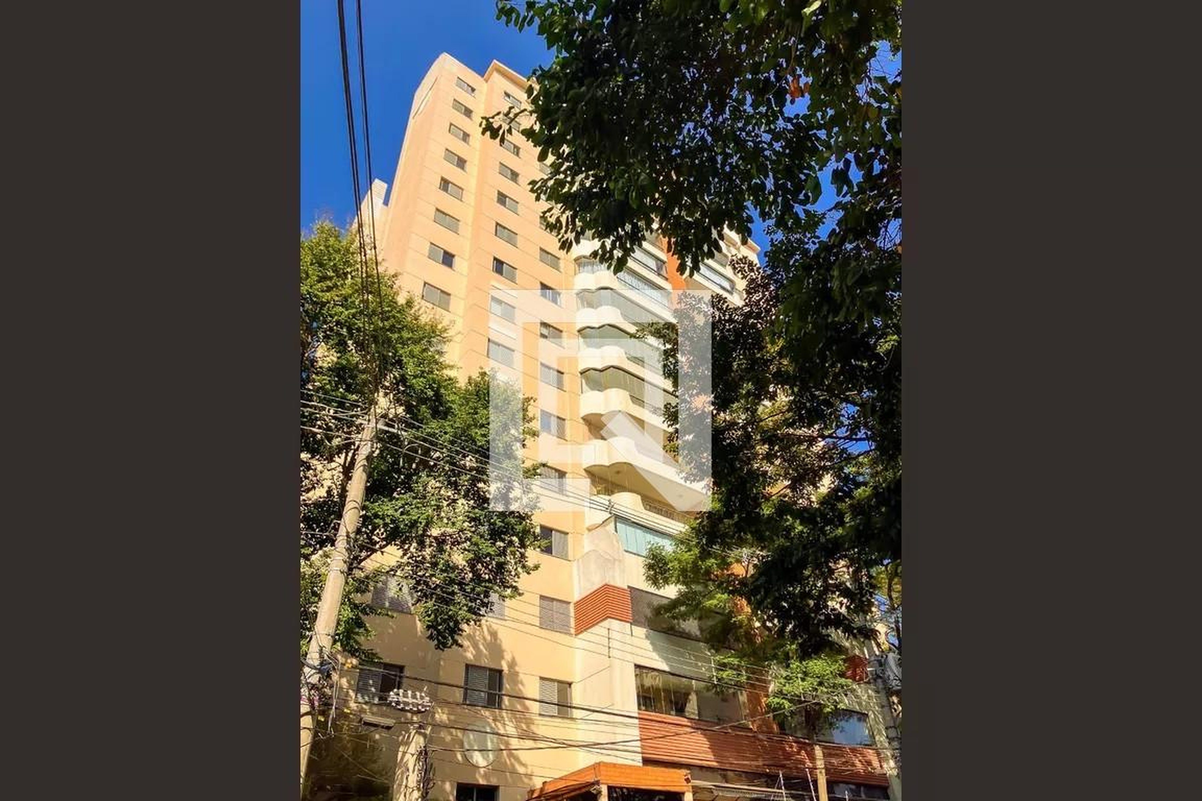 Fachada do Prédio Condomínio Helvetia