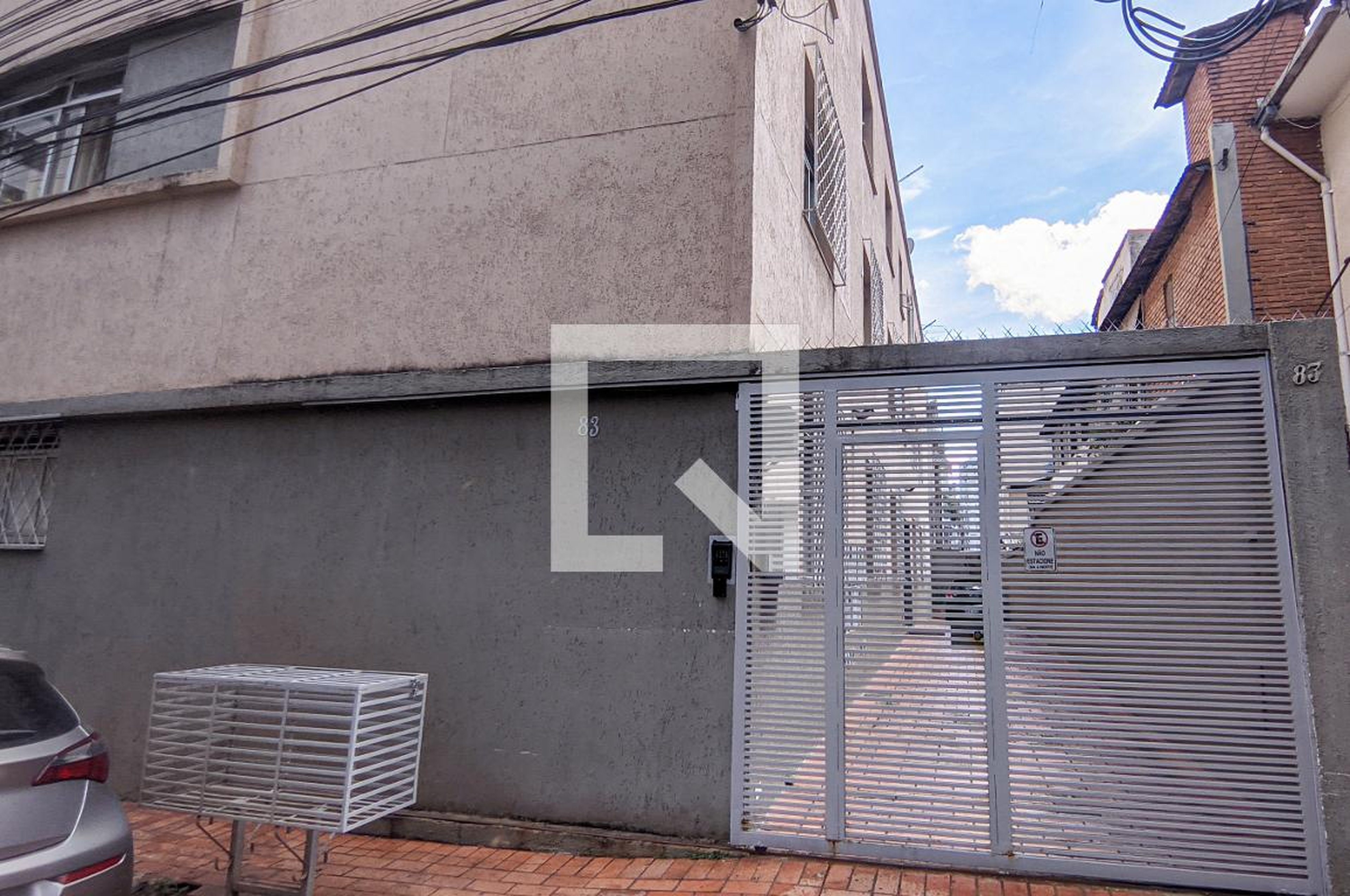 Fachada Condomínio em Rua Campanha, 83