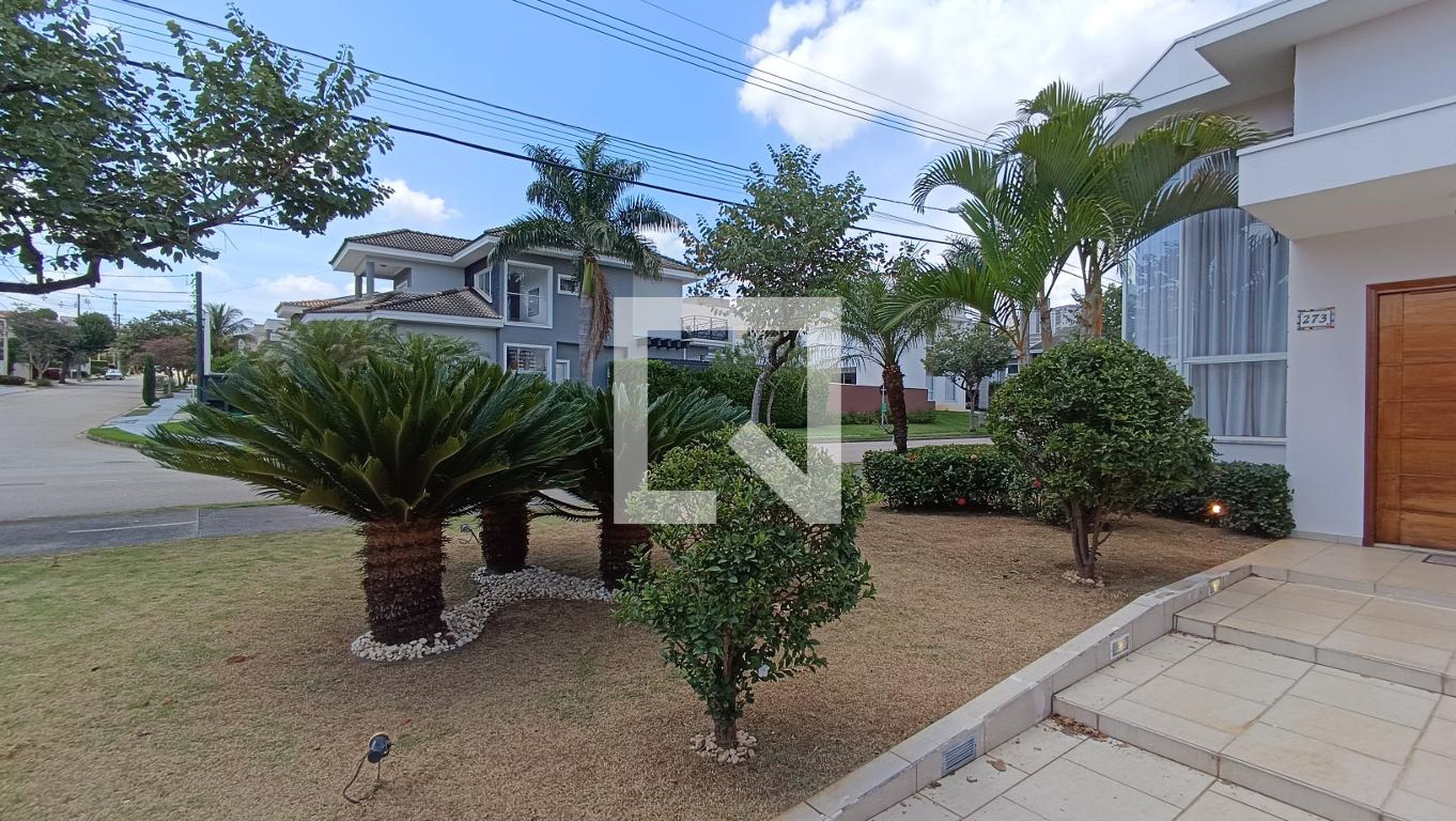 Fachada Condomínio em Rua Silvio Colli, 273