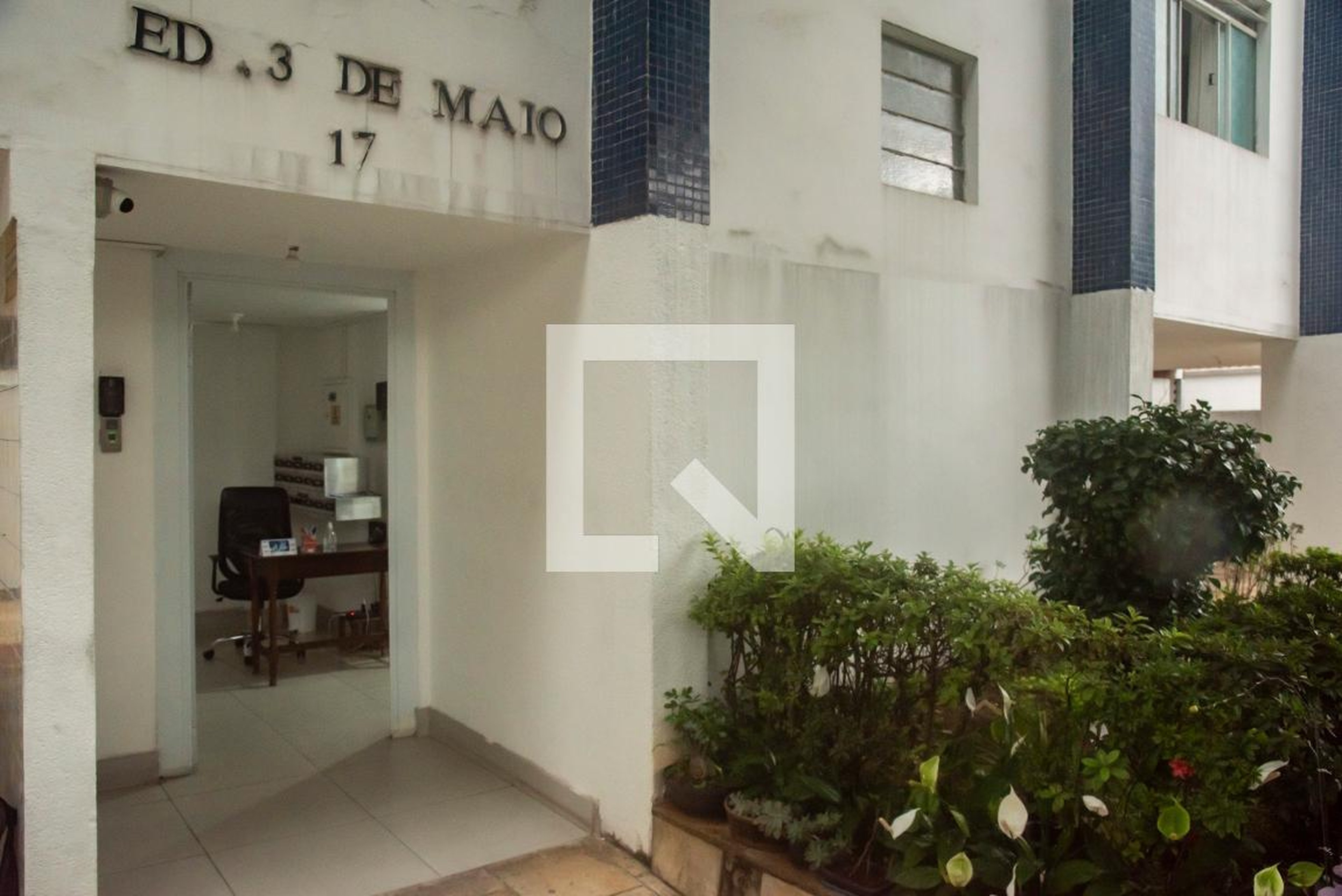 Entrada - Edifício Três de Maio