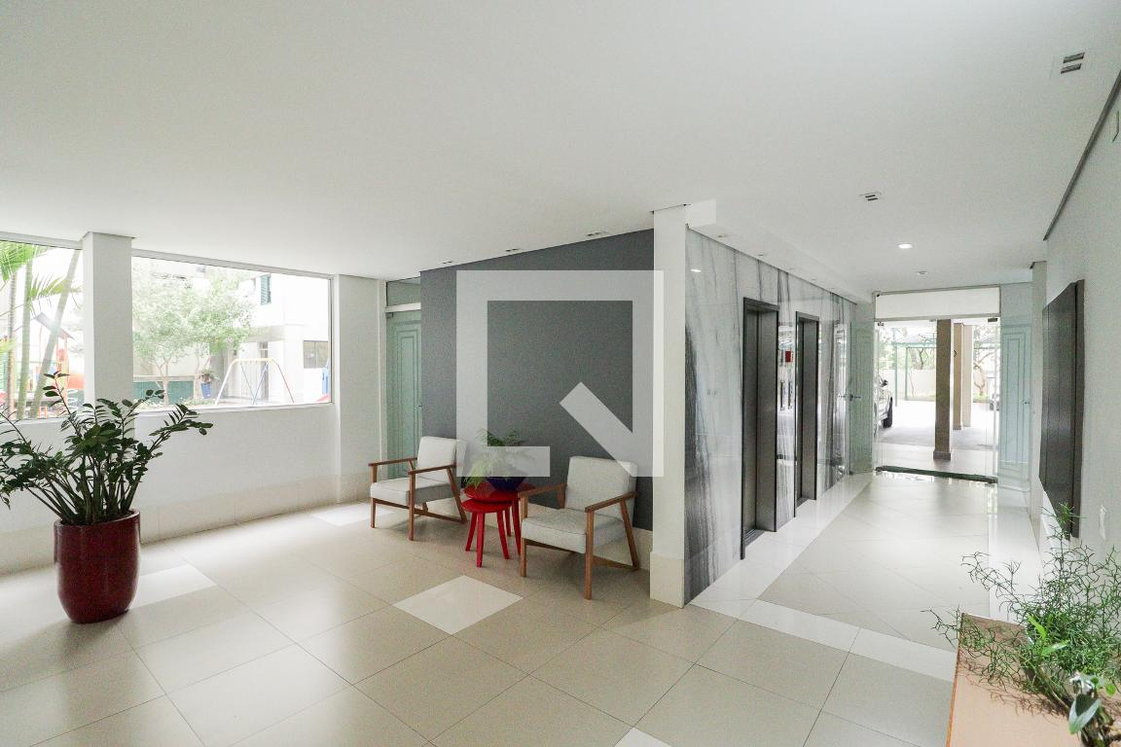 Hall - Santanas Contemporary Free Home