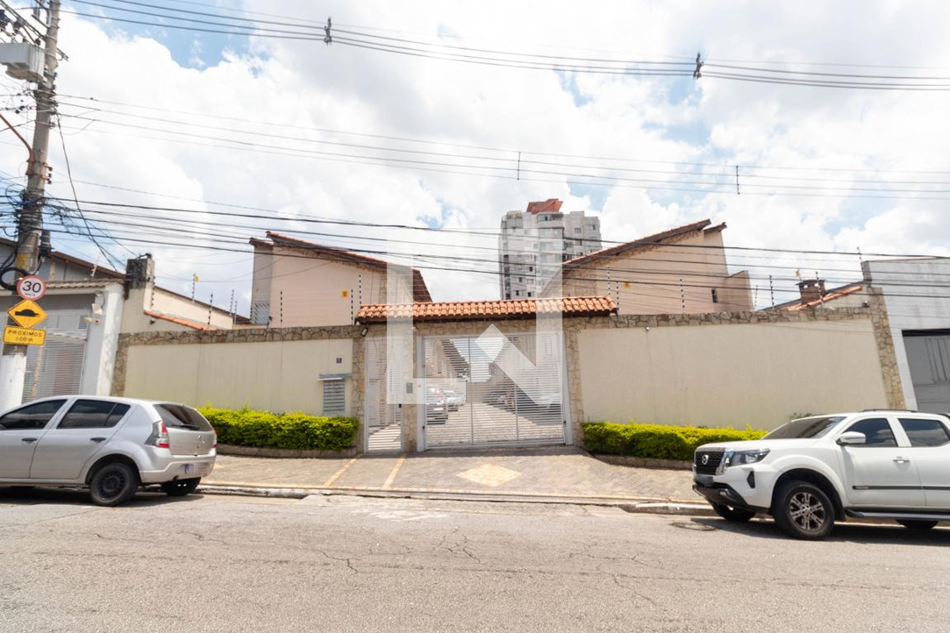 Fachada do condomínio Condomínio Algarve