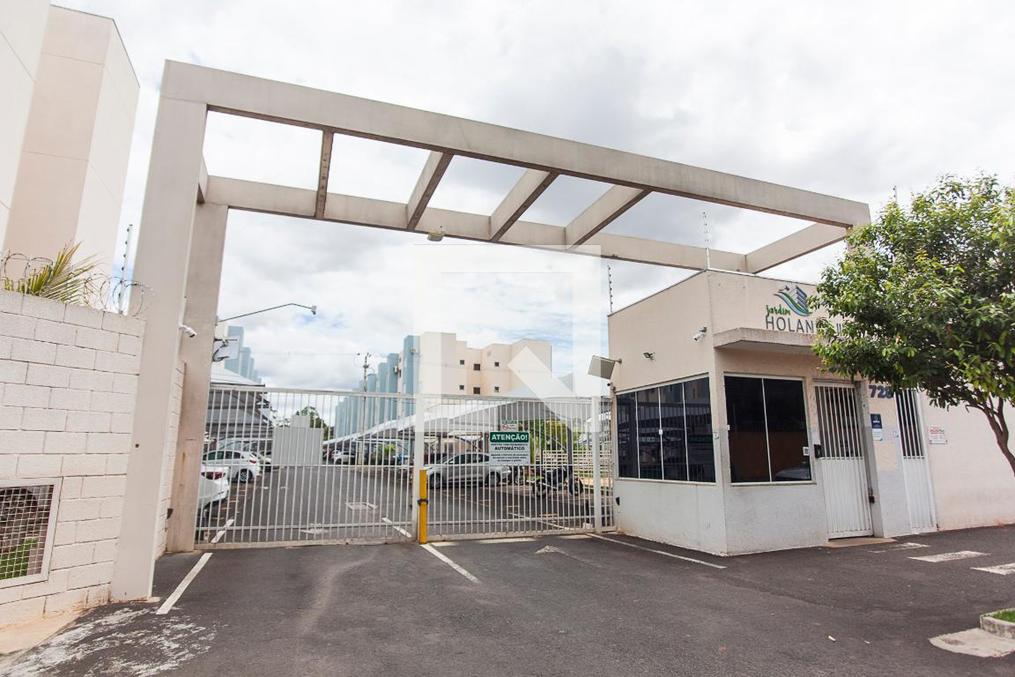 Fachada do Condominio Condomínio Jardim Holanda III