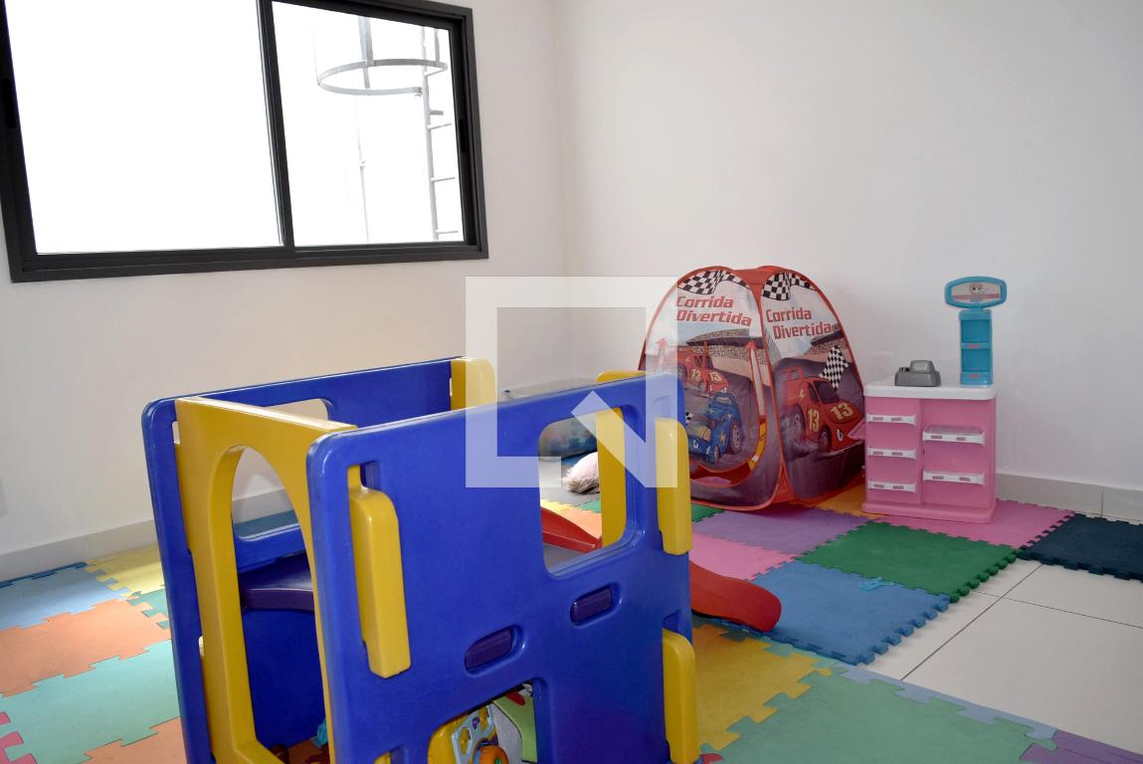 Brinquedoteca - Vision Capote Valente