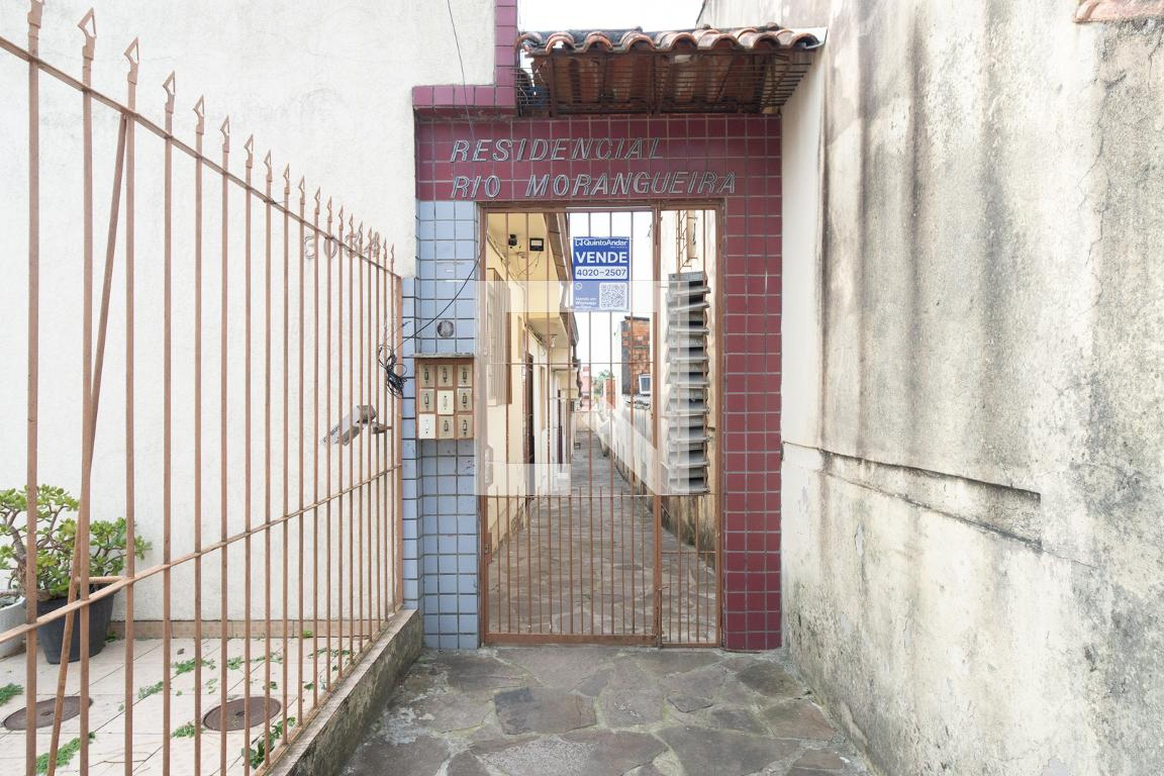 Fachada Condomínio em Rua Padre João Batista Reus, 3034
