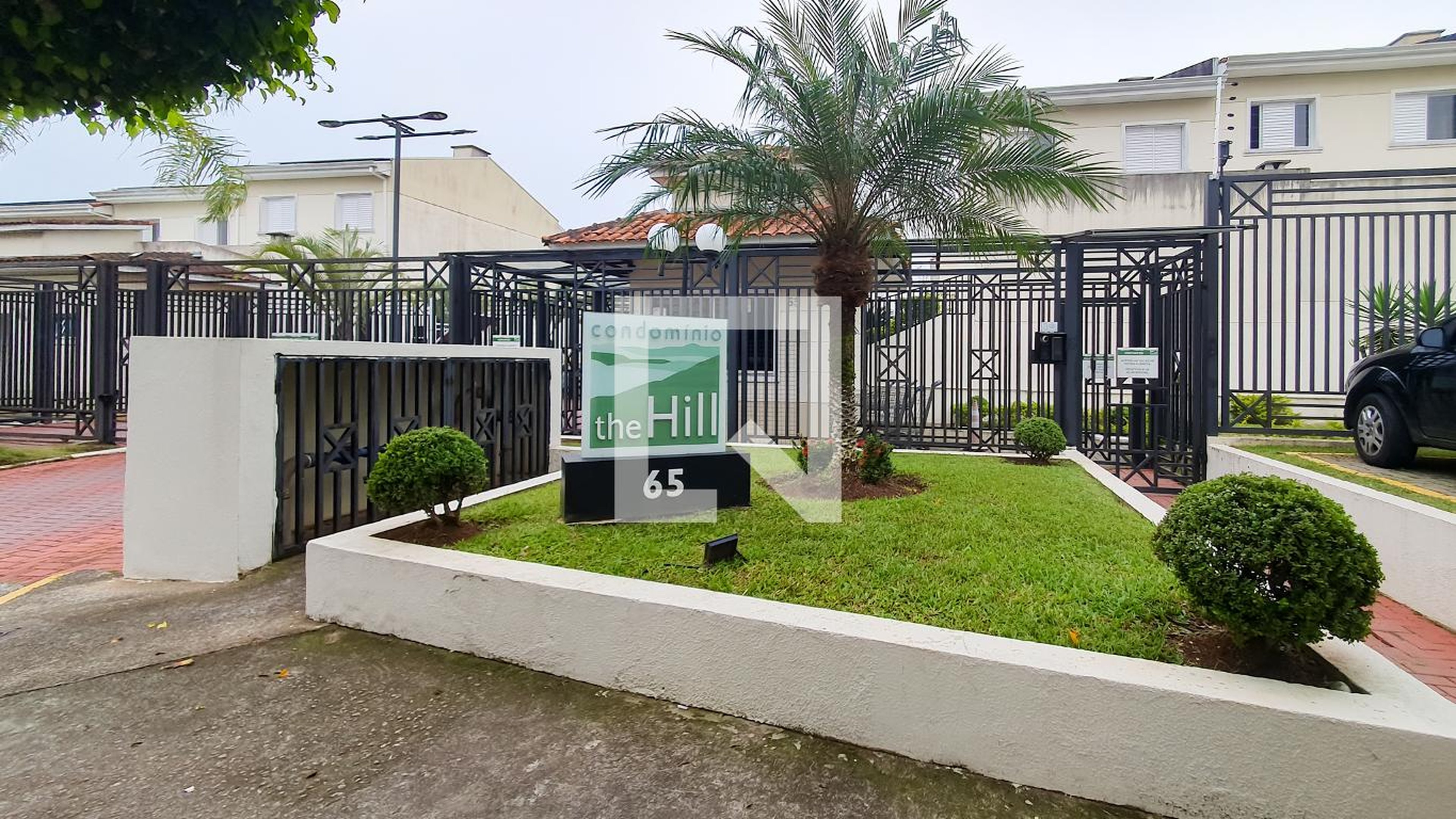 Fachada Residencial The Hill