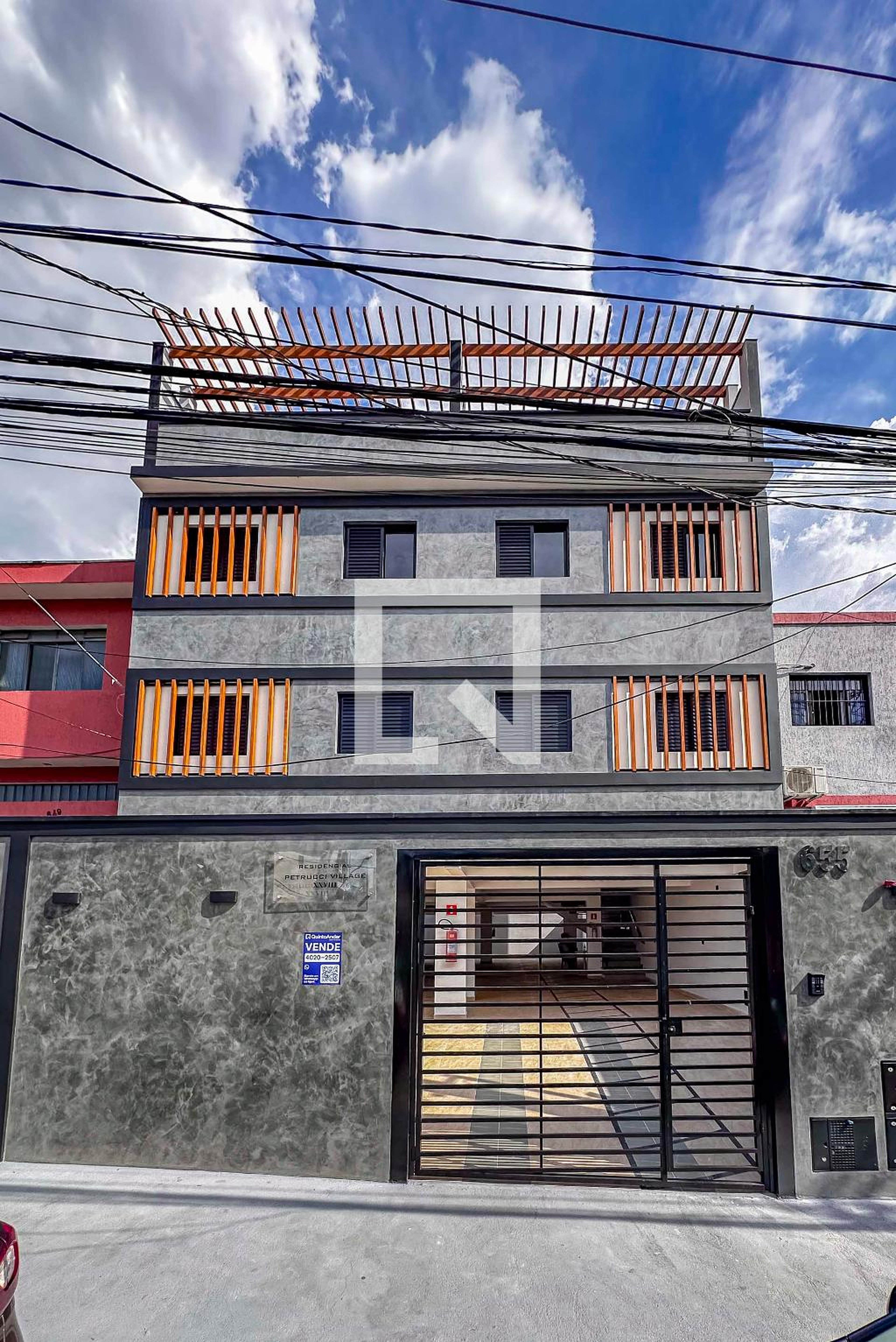 Fachada Condomínio em Rua Andarai, 655