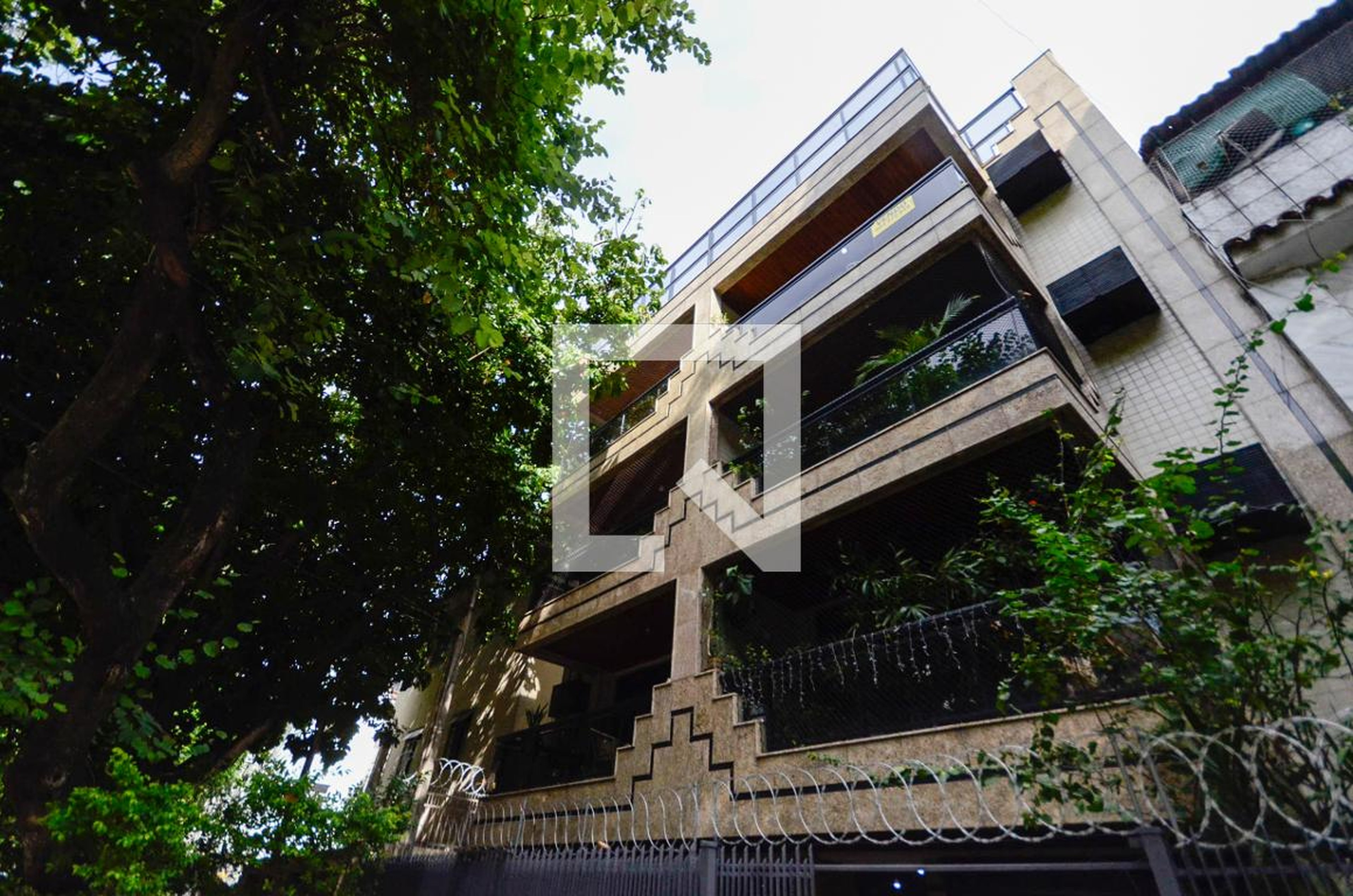 Fachada Condomínio em Rua Marechal Jofre, 149