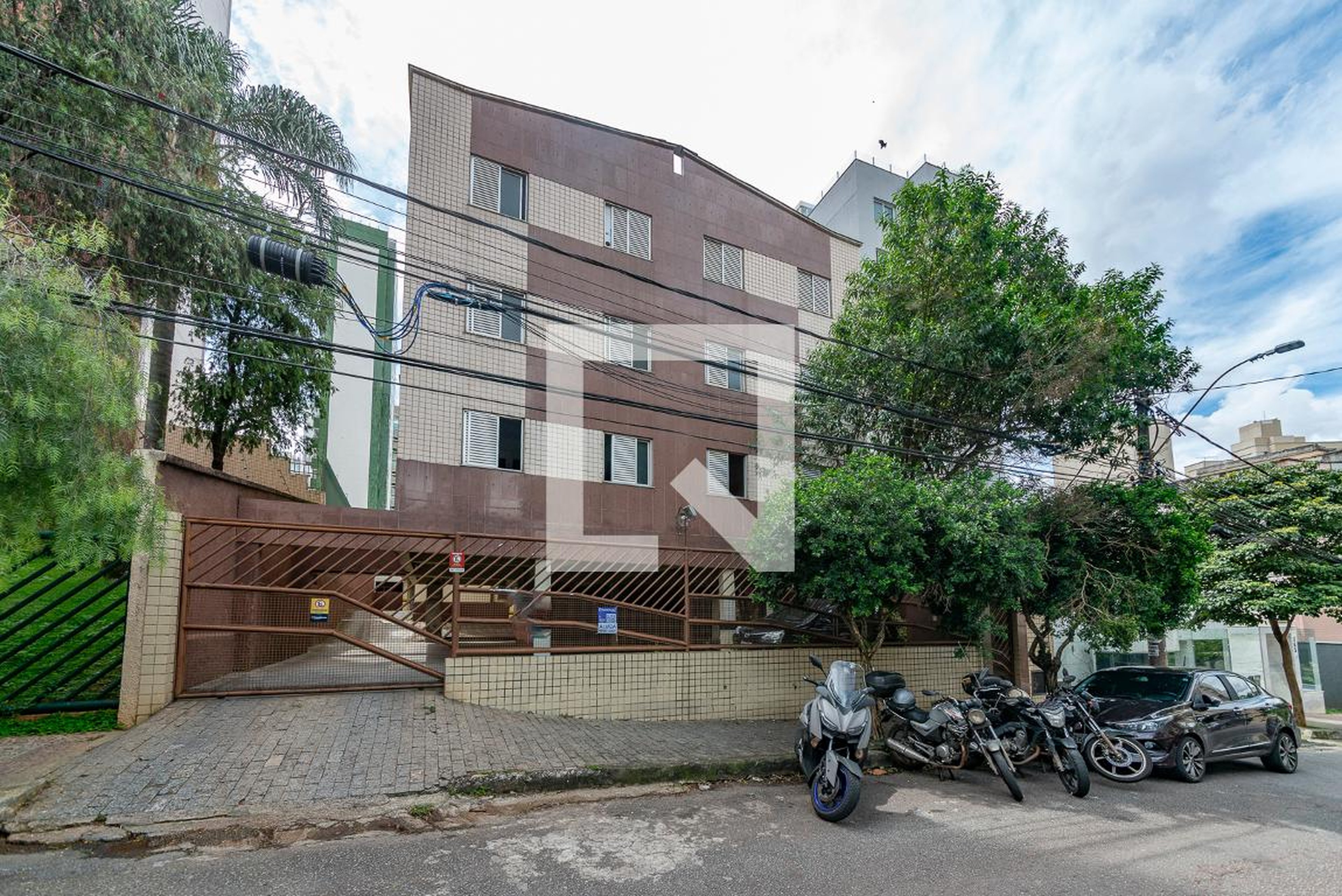 Fachada Condomínio em Rua Vitório Magnavacca, 345