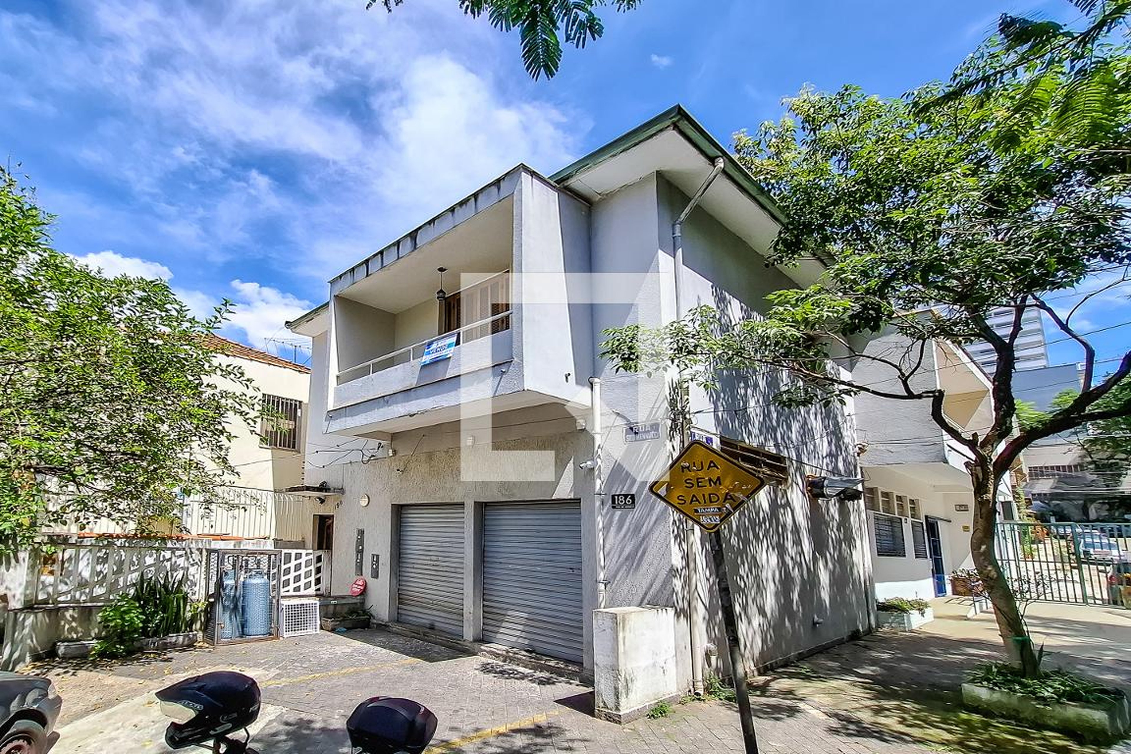 Fachada Condomínio em Rua Professor Sud Mennucci, 190