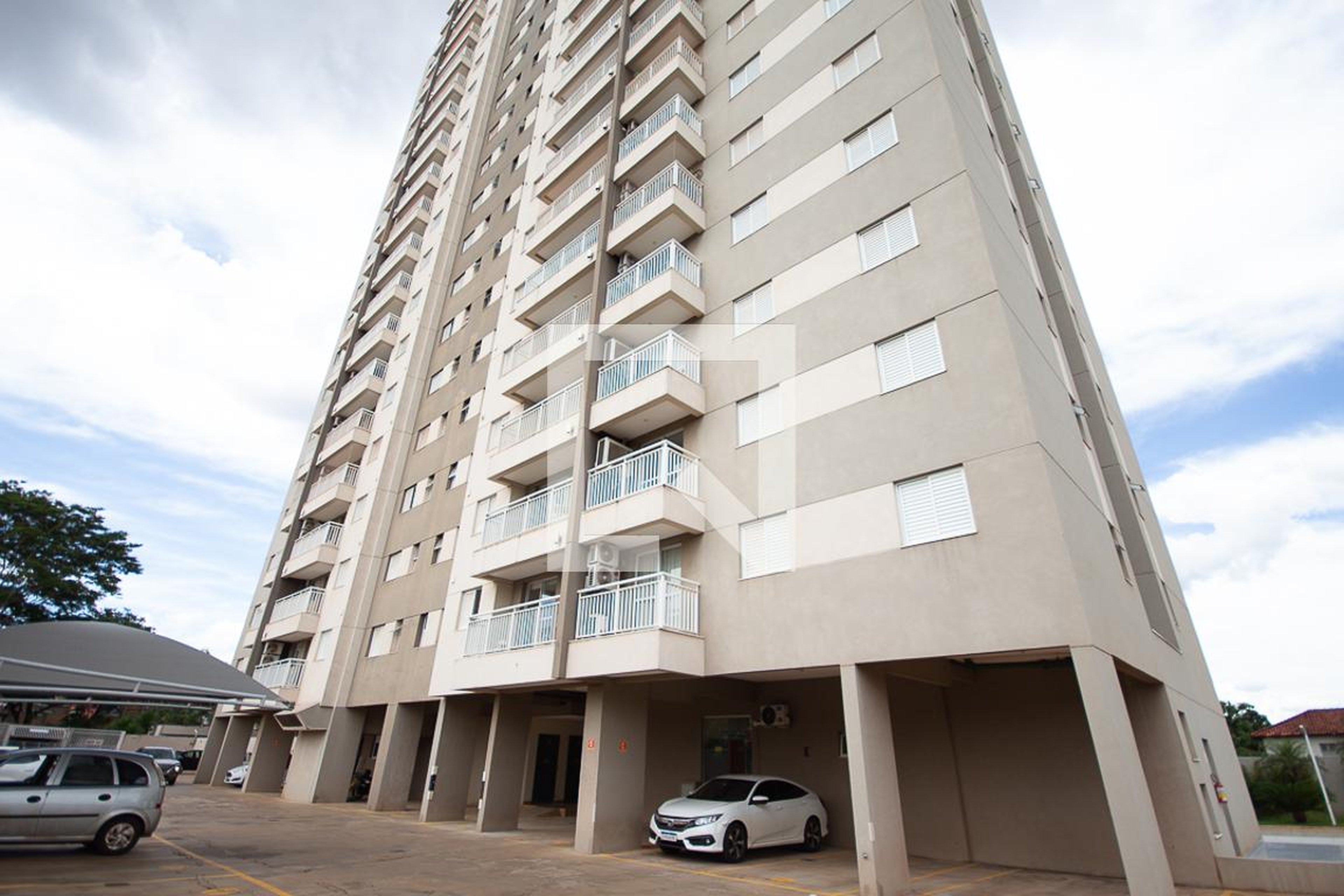 Fachada do Prédio Condomínio Blues Residence