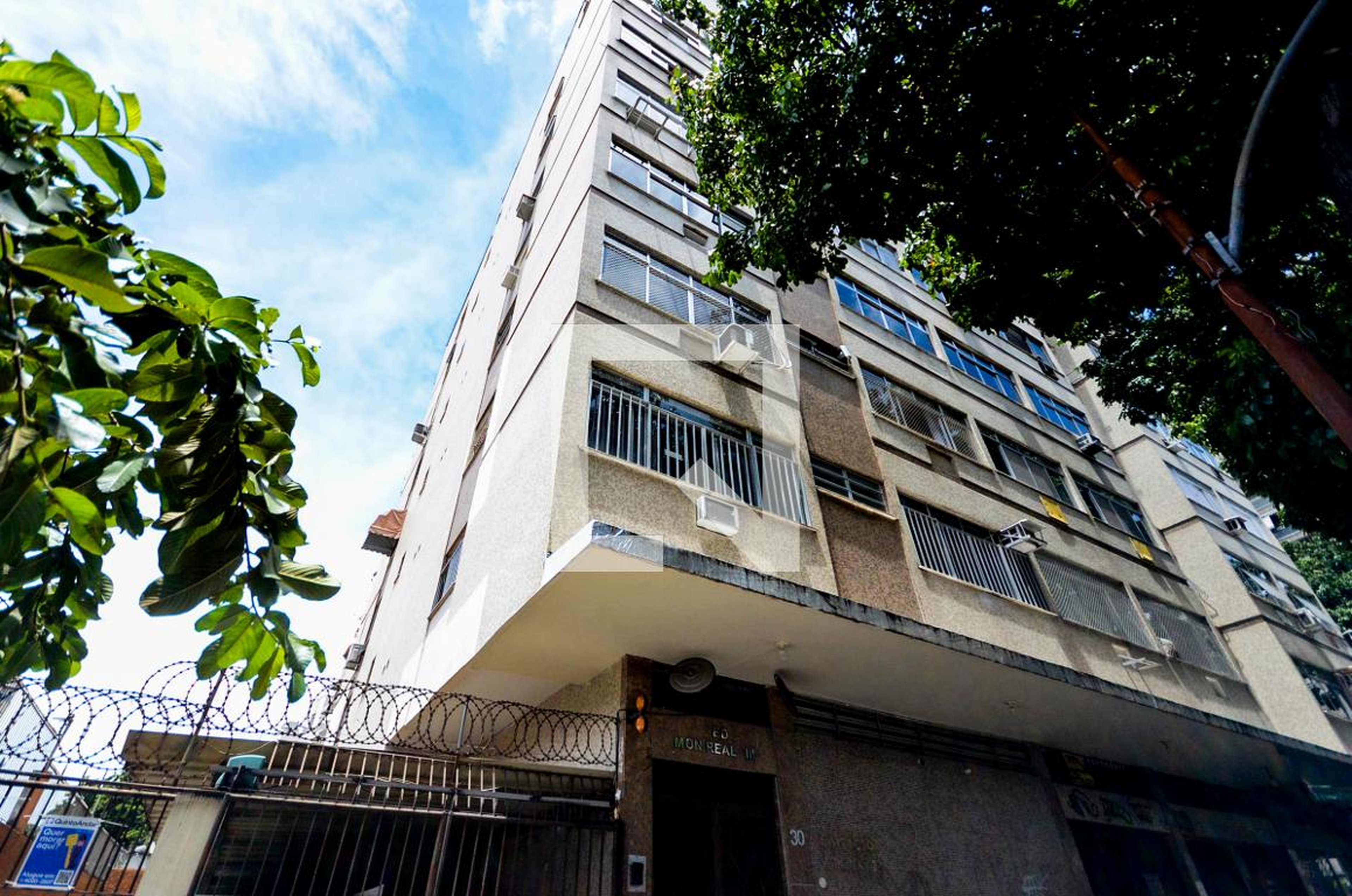 Fachada Edifício Mon Real III