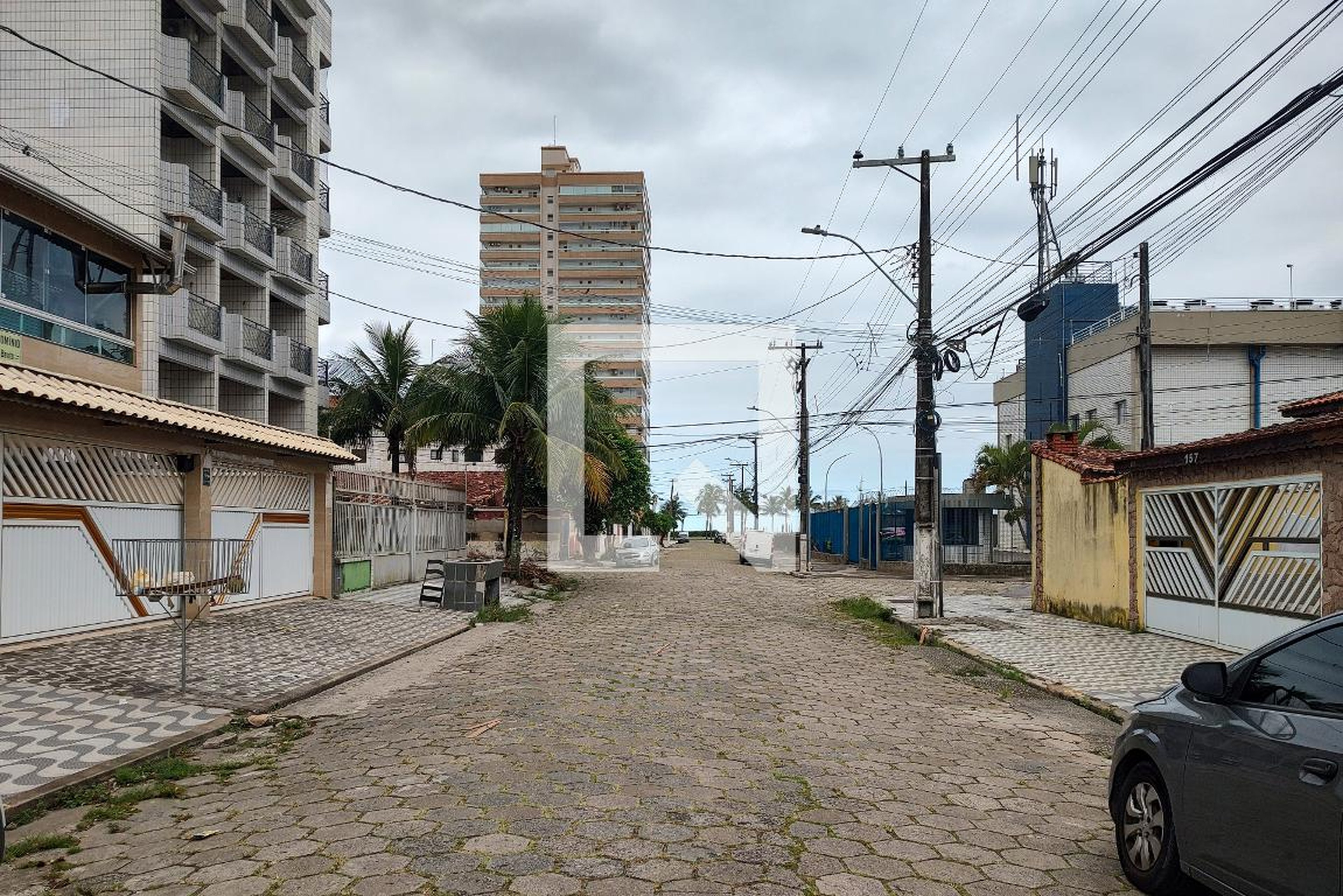 Fachada do Prédio Condomínio em Rua Antônio Reinaldo Gonçalves, 175