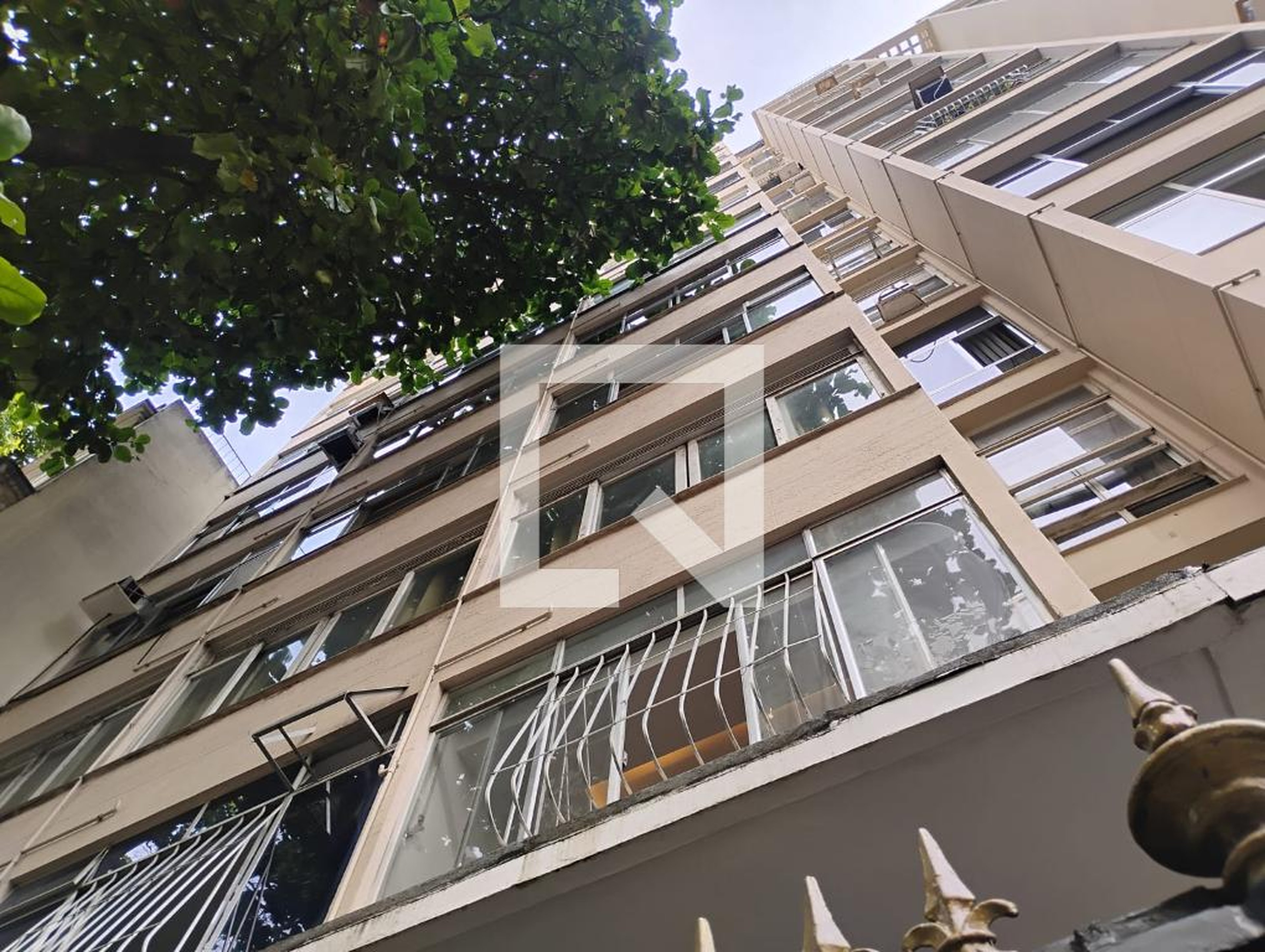 Fachada Condomínio em Rua Ronald de Carvalho, 239