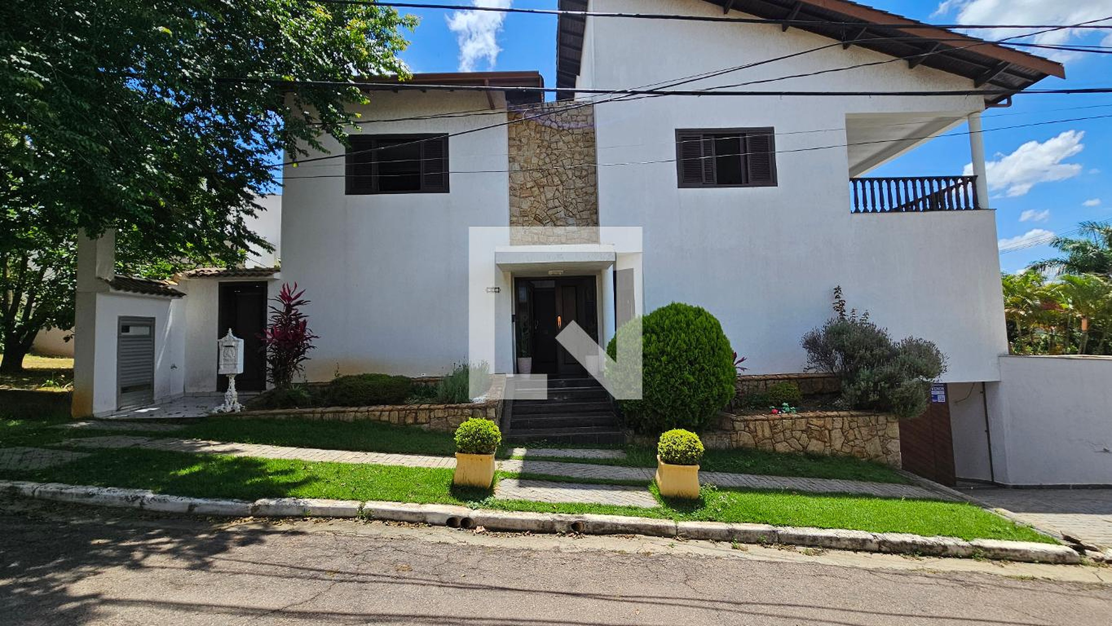 Fachada Condomínio em Rua Doutor Demetriel Mussi, 379