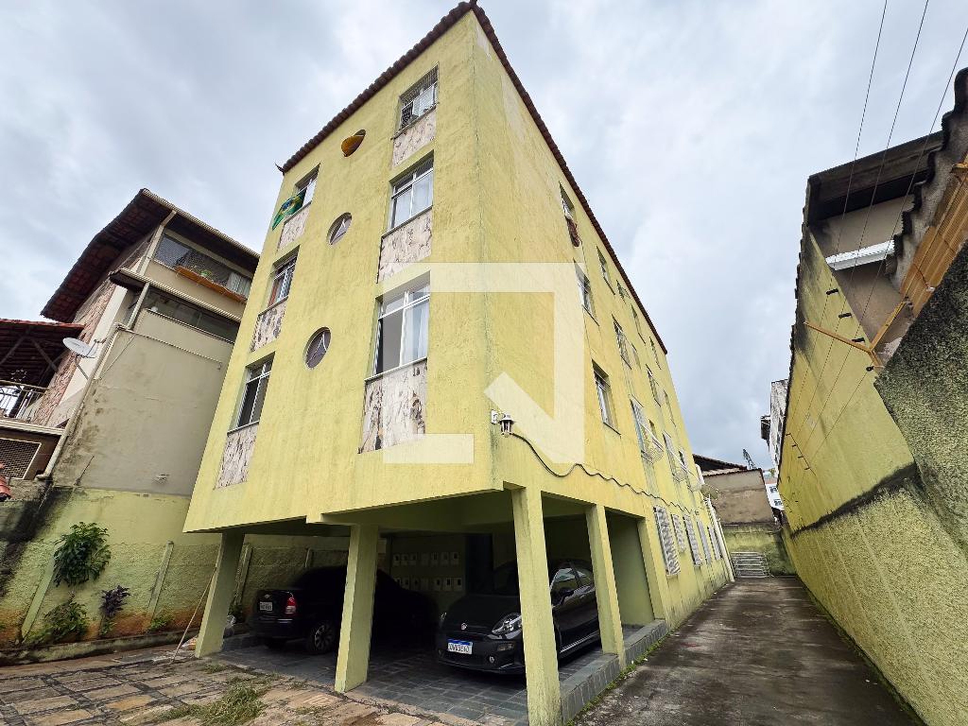 Fachada Condomínio em Rua Upiara, 158