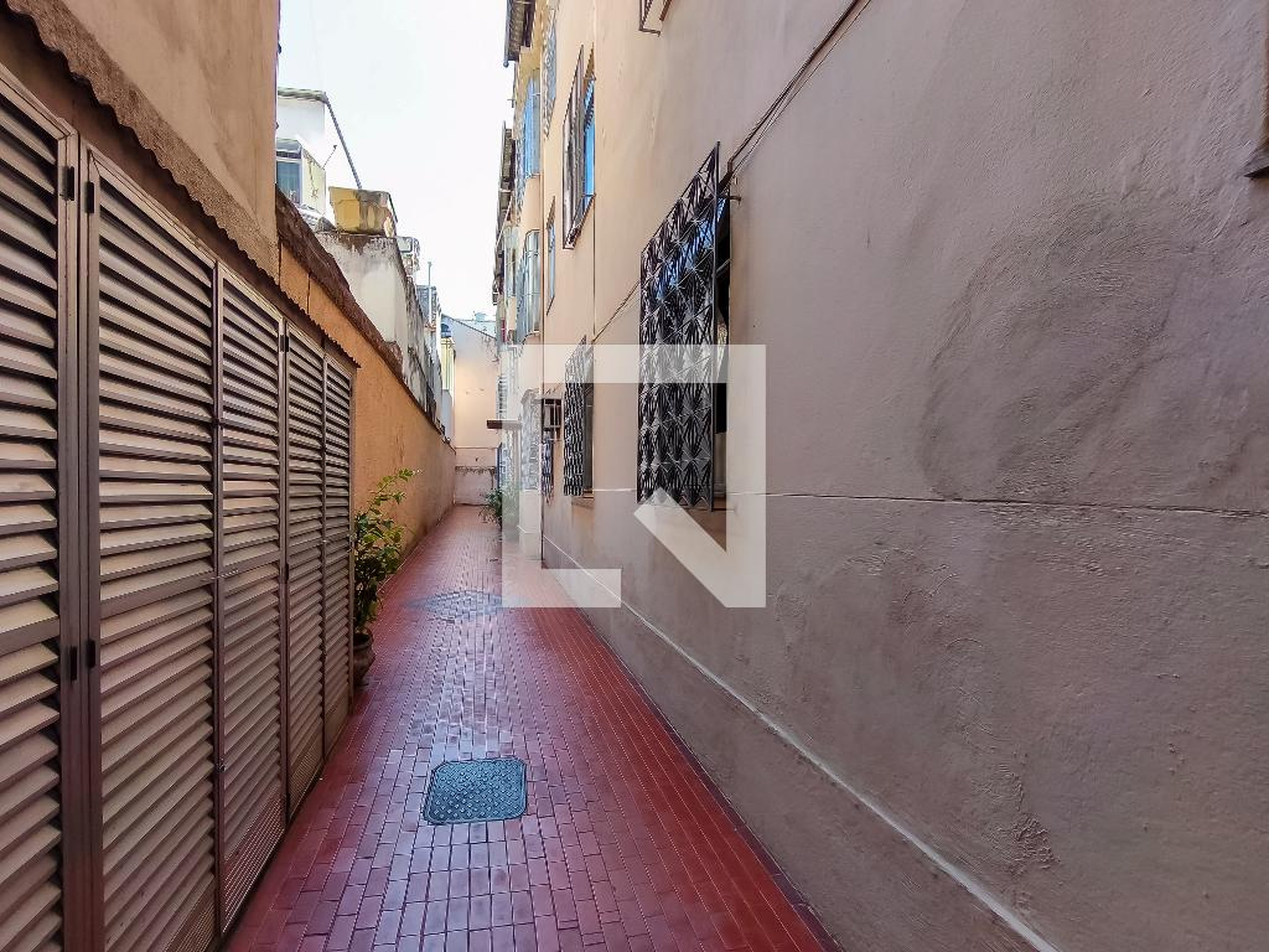 Fachada do Prédio Condomínio em Rua São Francisco Xavier, 447