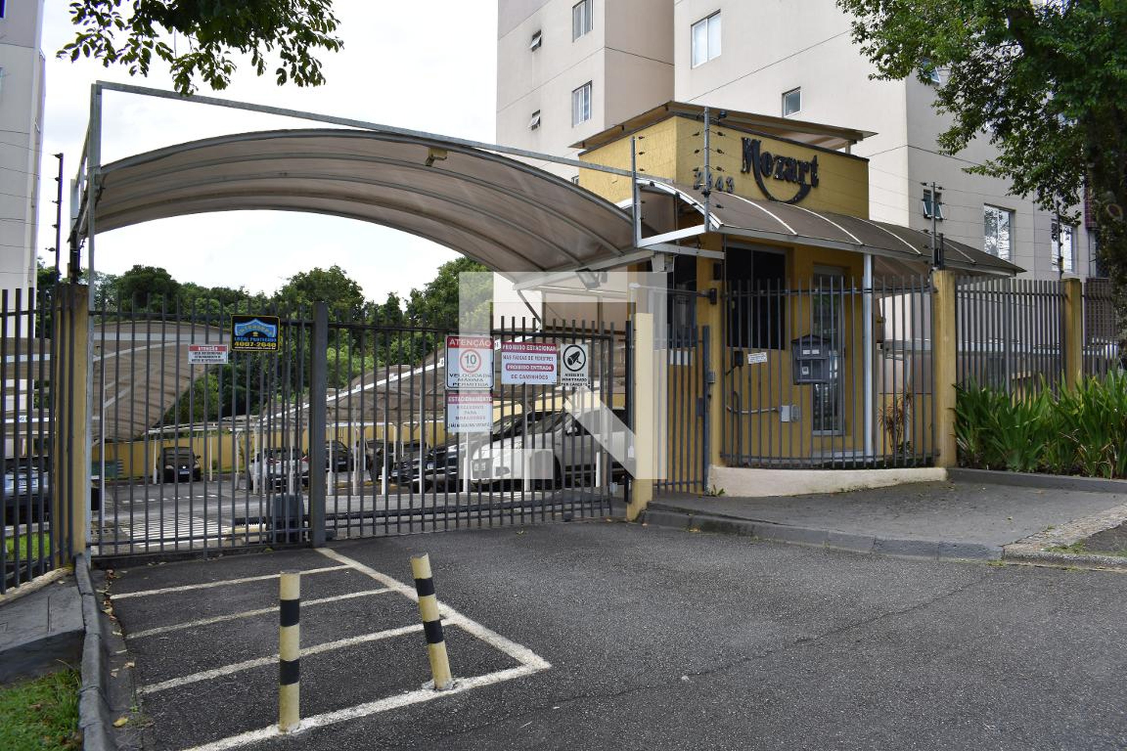 Fachada do condomínio Residencial Mozart