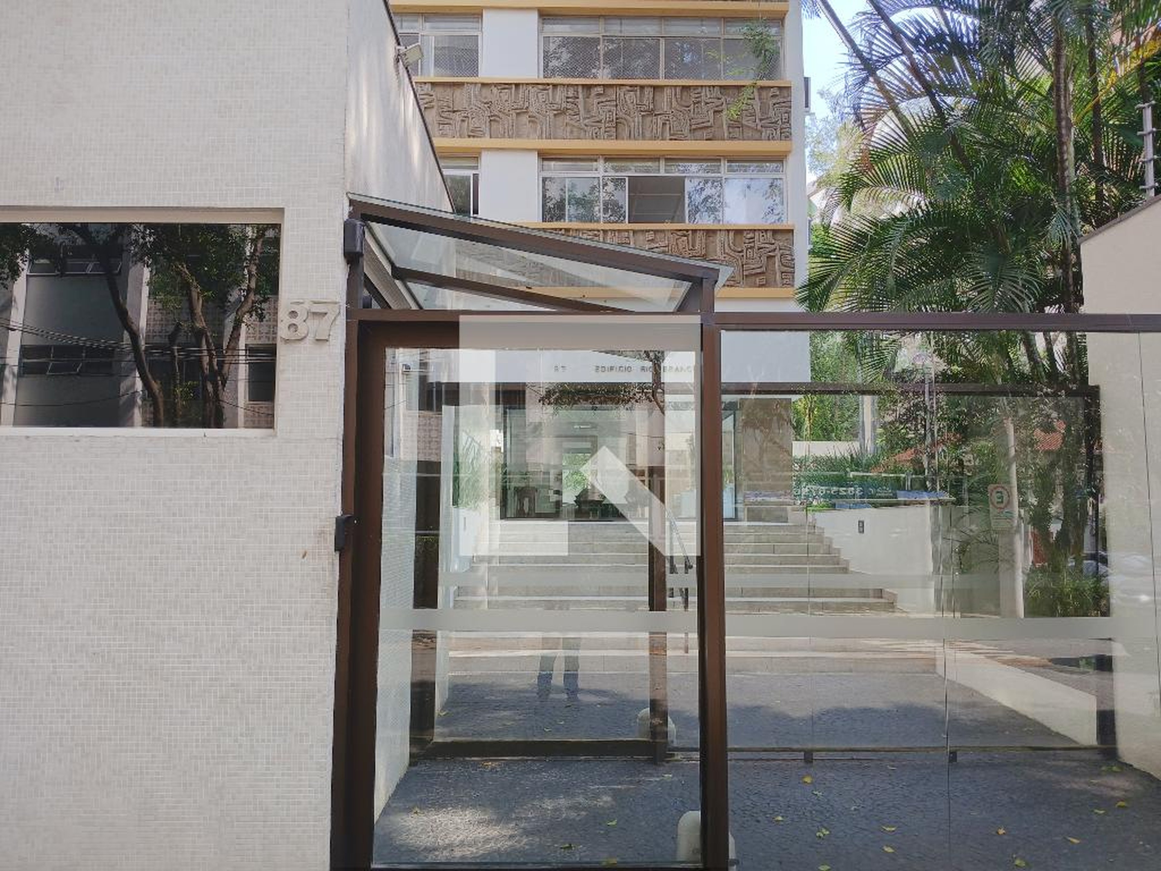 Fachada Condomínio em Rua Emílio de Menezes, 121