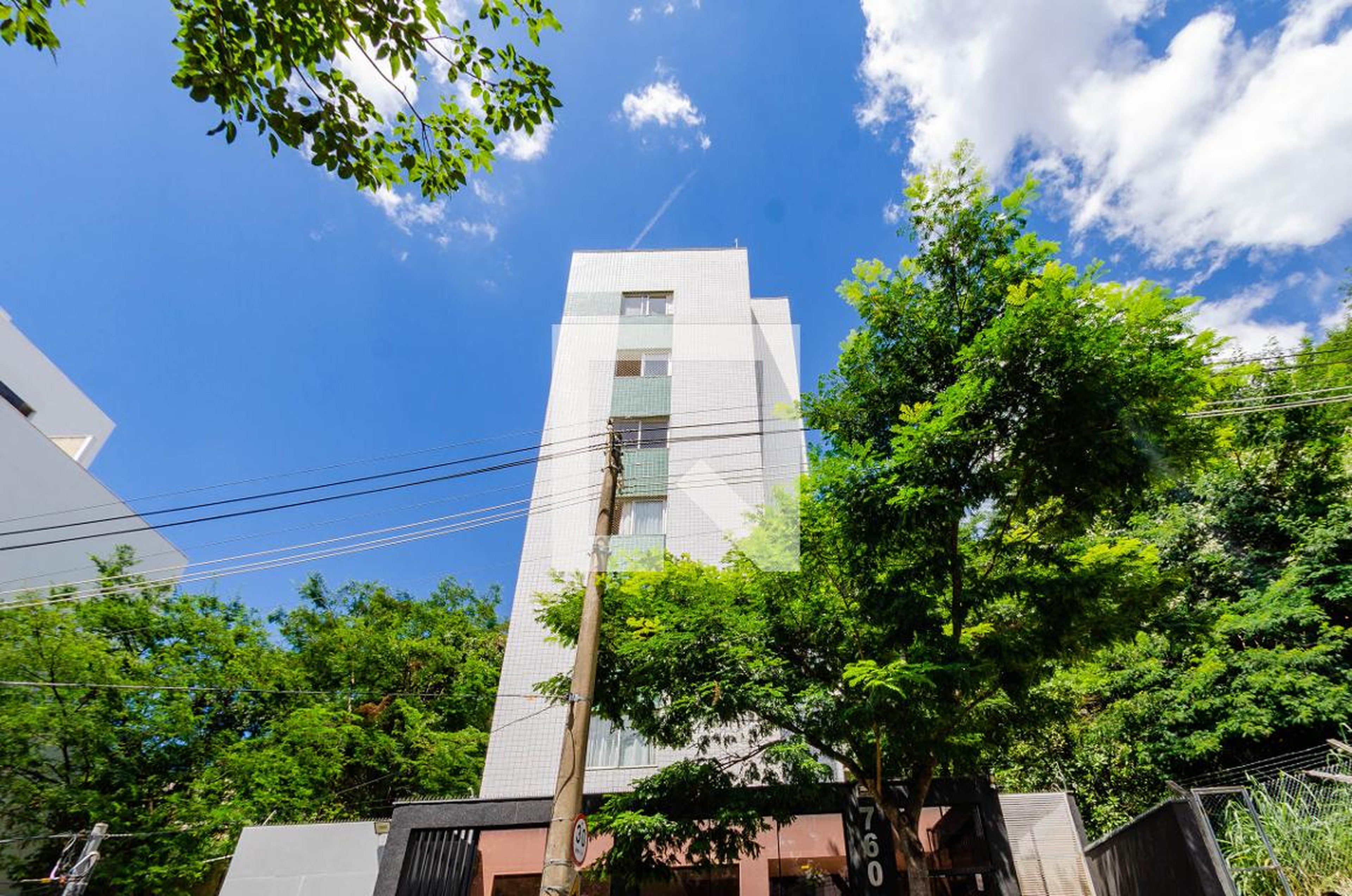 Fachada Residencial Ipê Amarelo