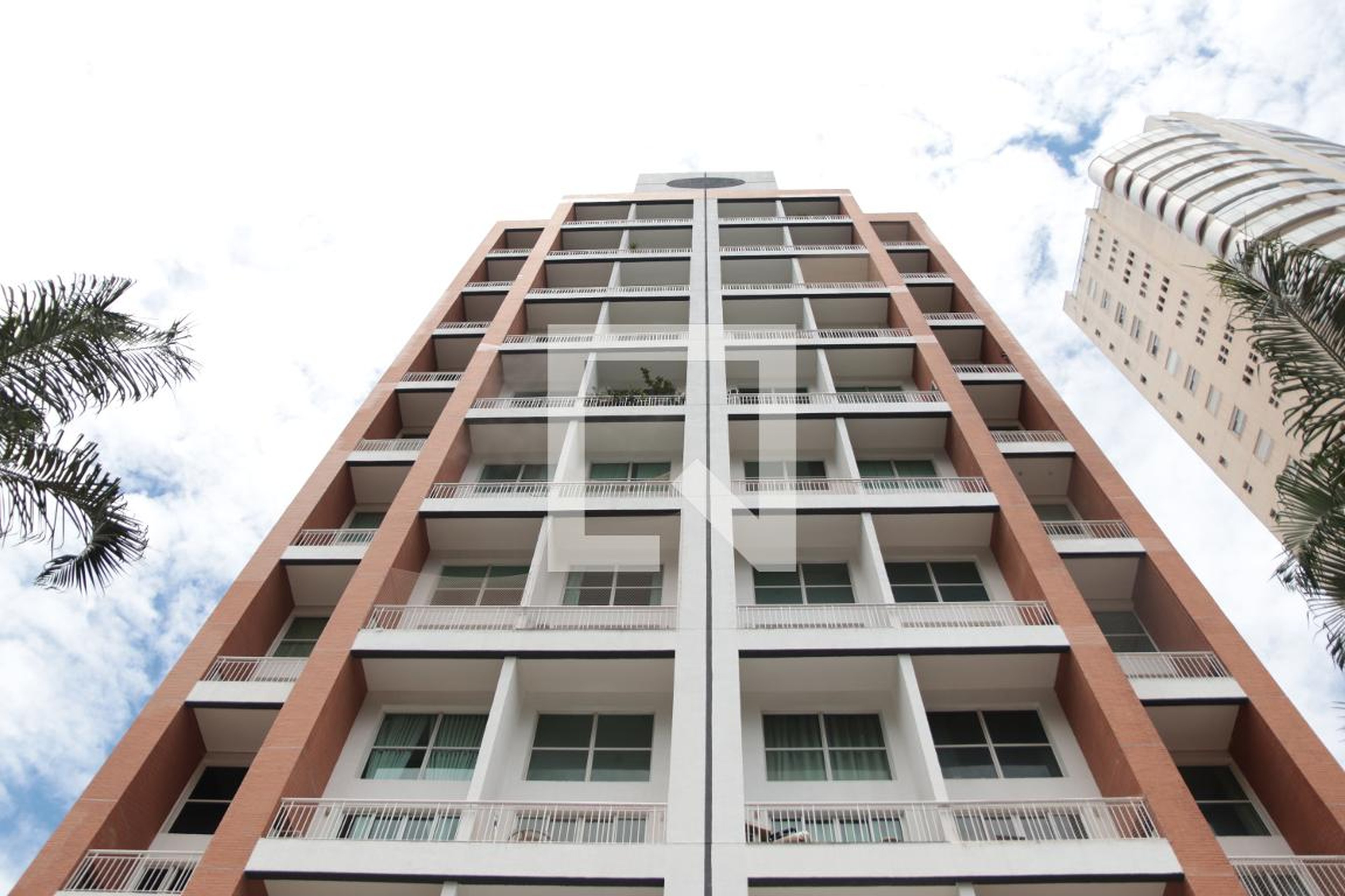 Fachada Condomínio em Avenida Deputado Jamel Cecílio, 1215