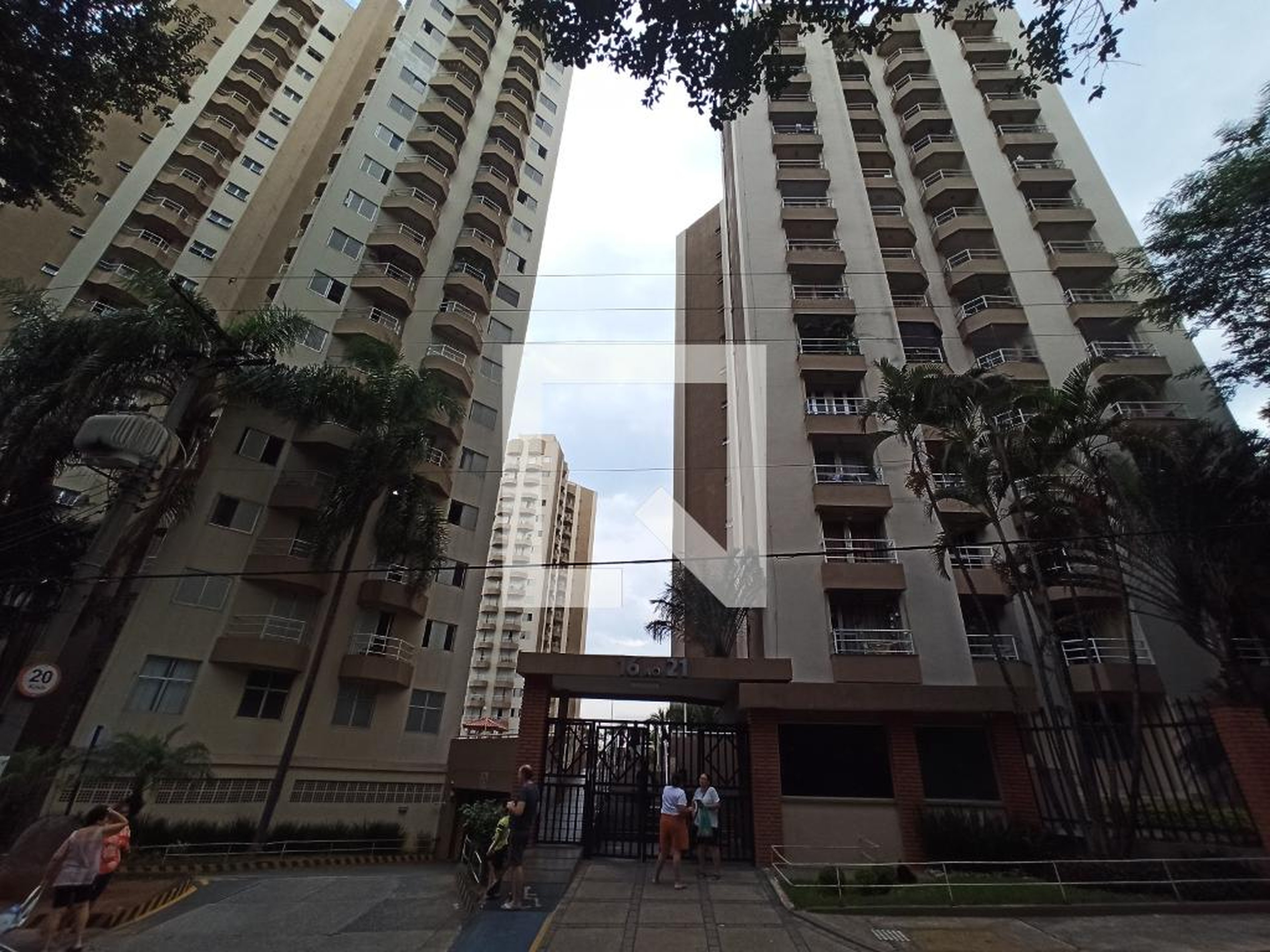 Fachada do Prédio Condomínio Imóveis Ronaldo Nogueira  Portal dos Bandeirantes