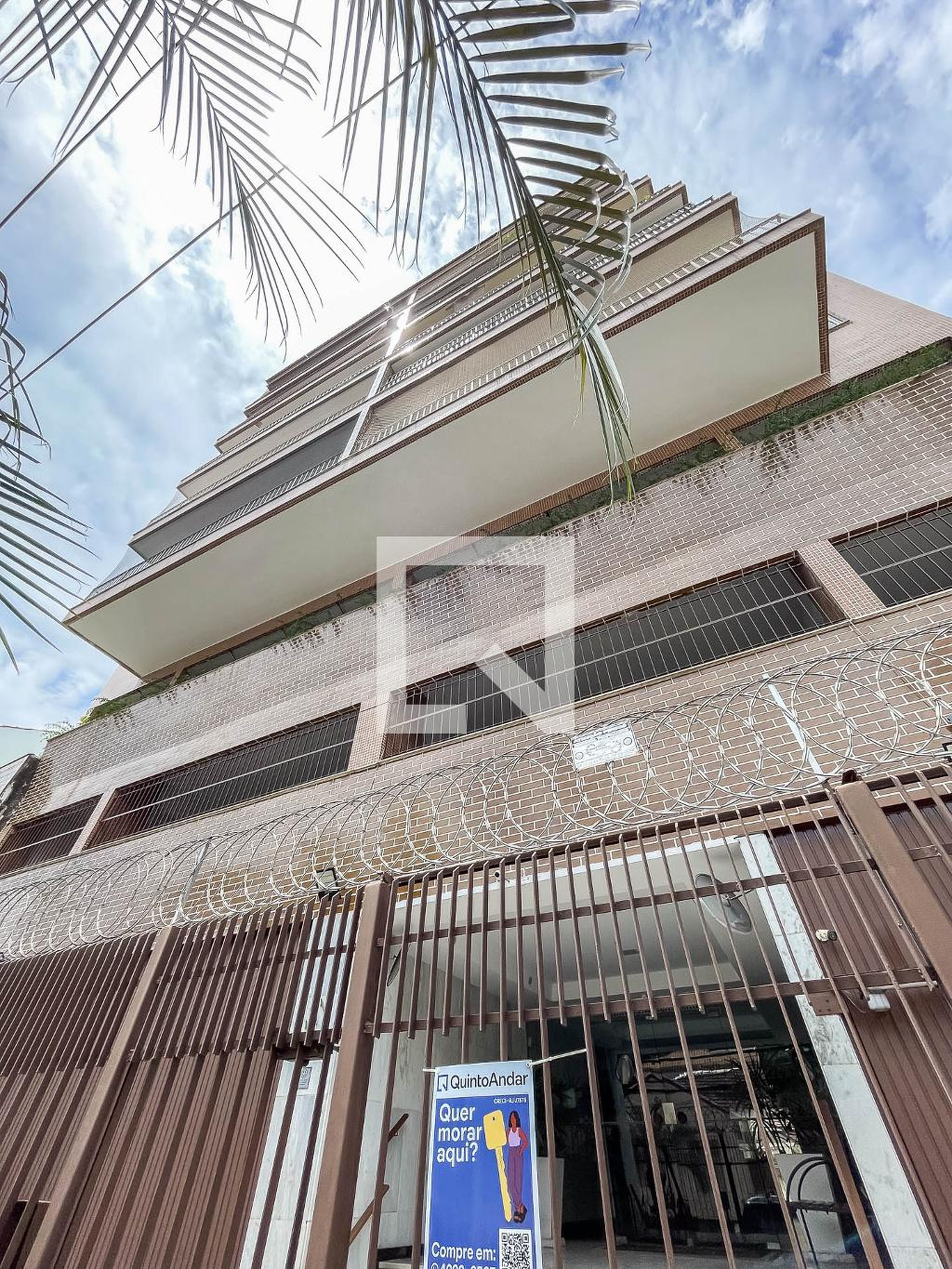 Fachada Edifício Martinho da Vila