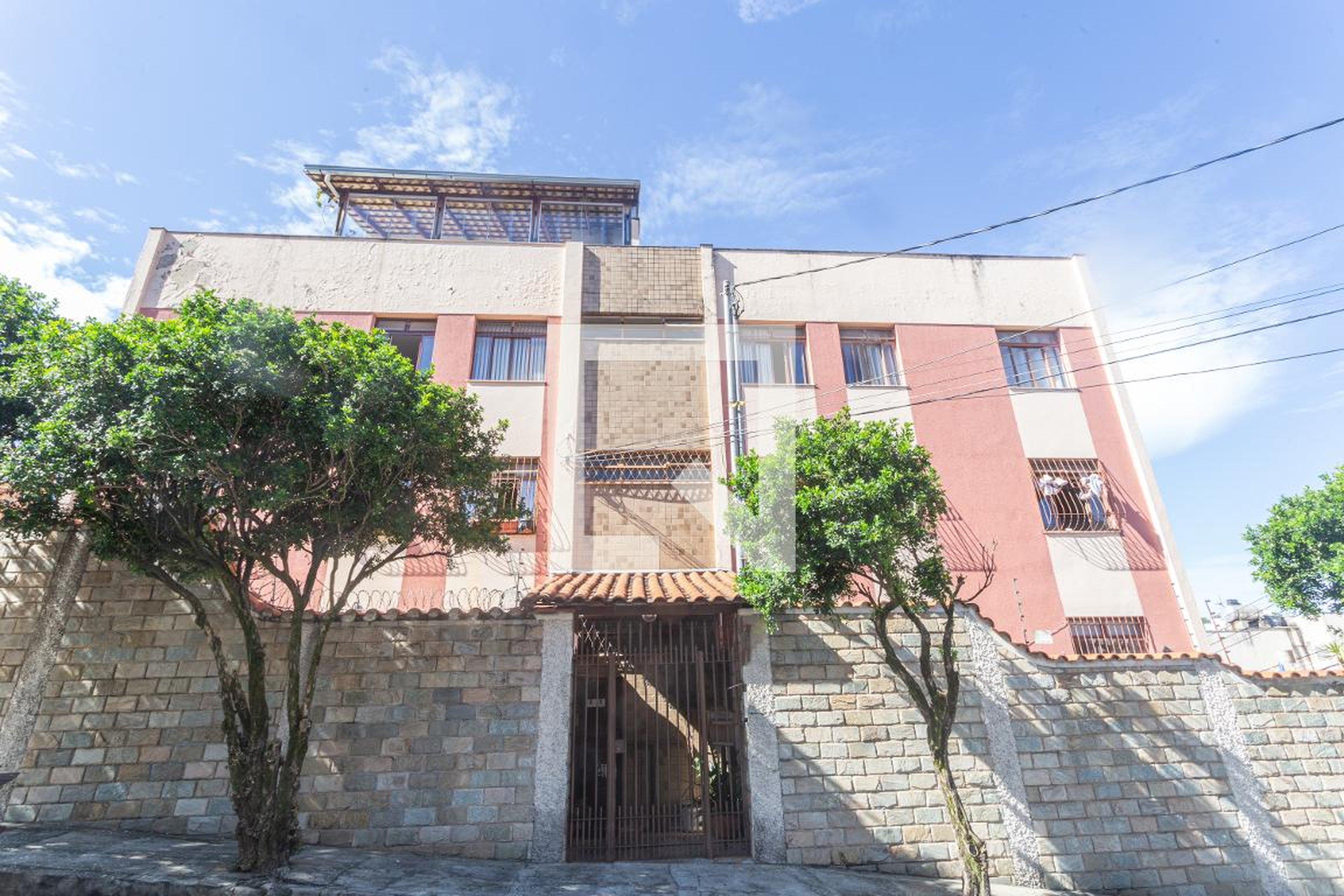 Fachada Condomínio em Rua São Sebastião, 326