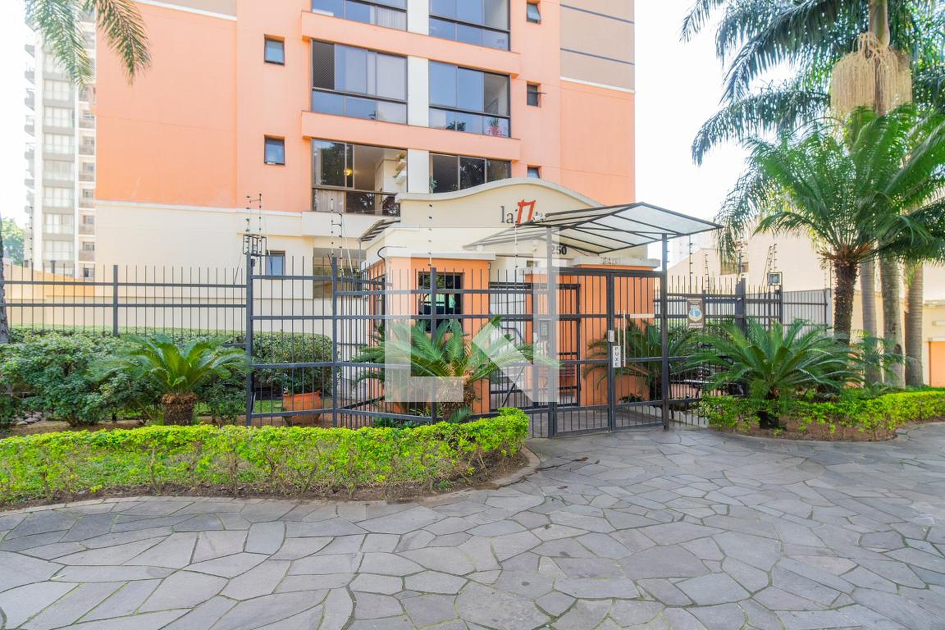 Fachada Edifício La Tour