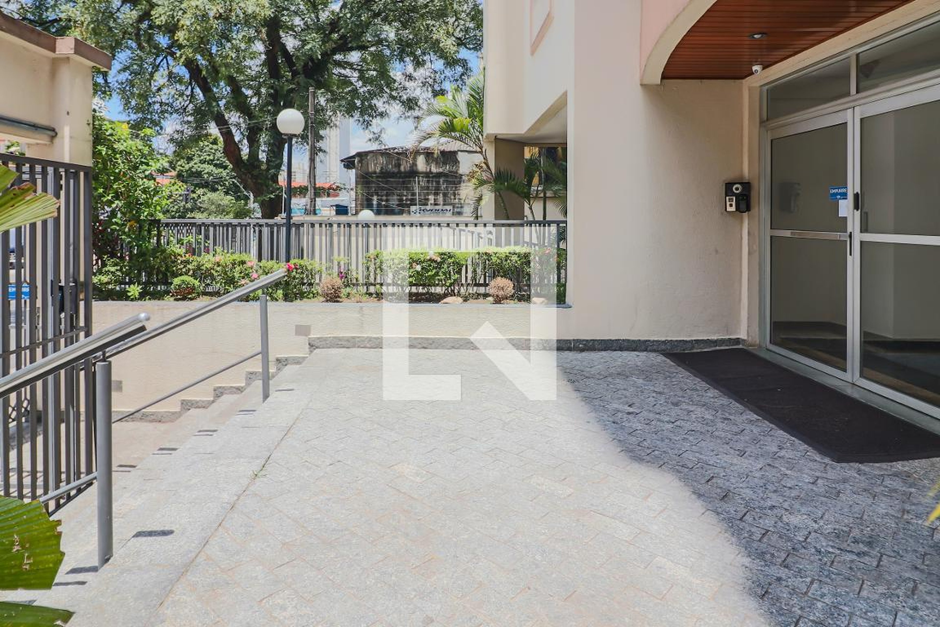 Condomínio - Piazza di Roma