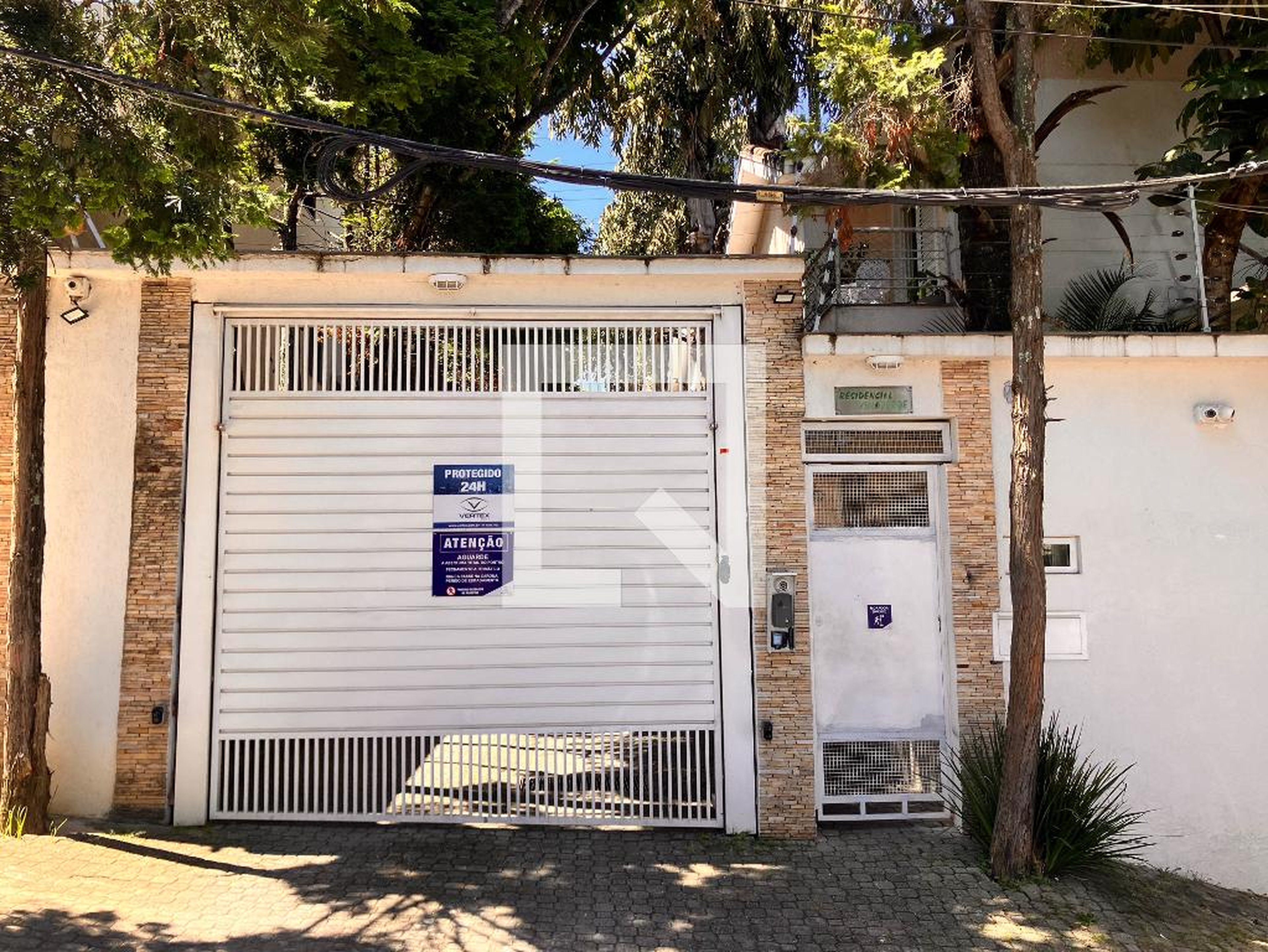 Fachada Residencial Villa Verde