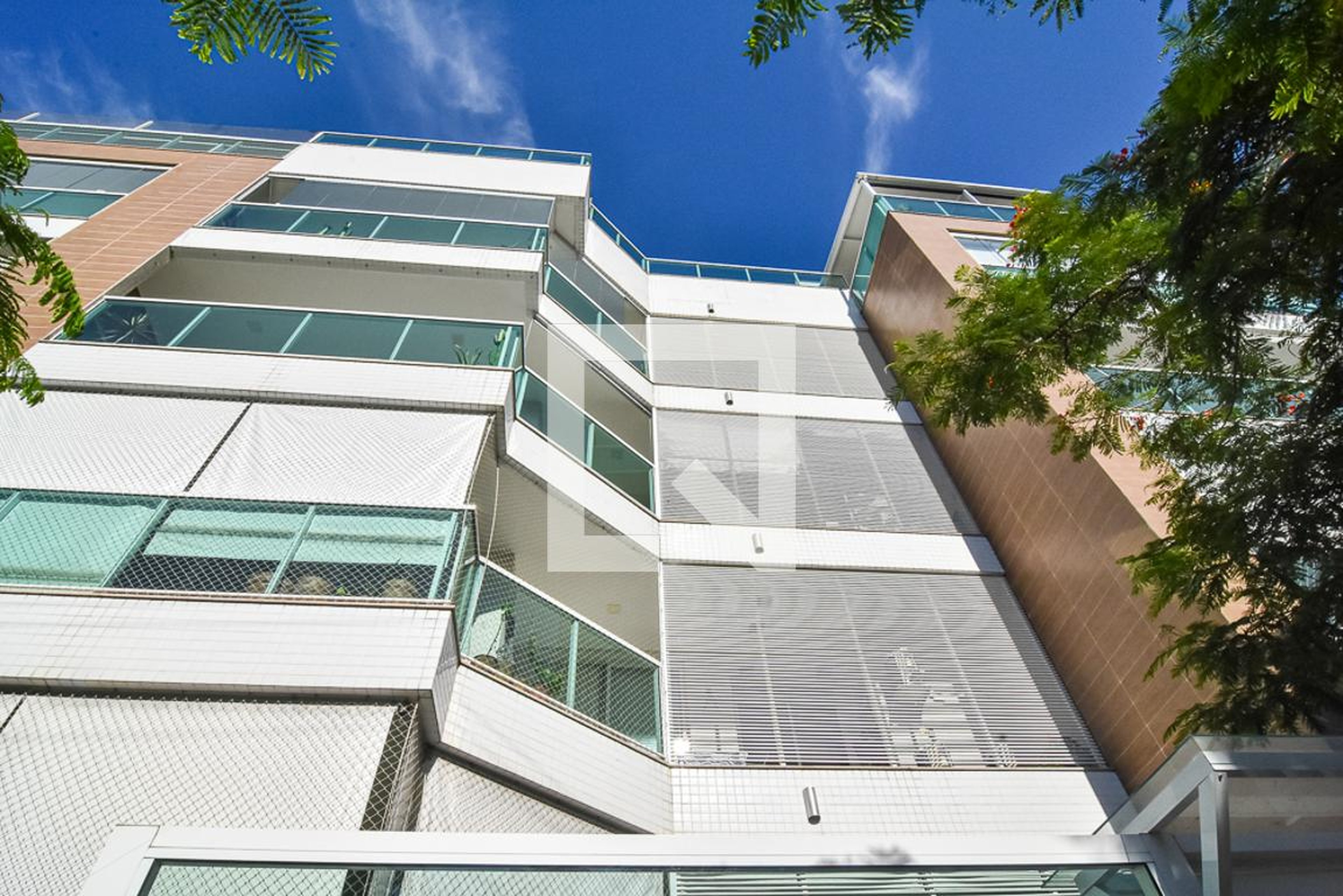 Fachada Condomínio em Rua Jornalista Prudêncio Luís Ferreira, 132