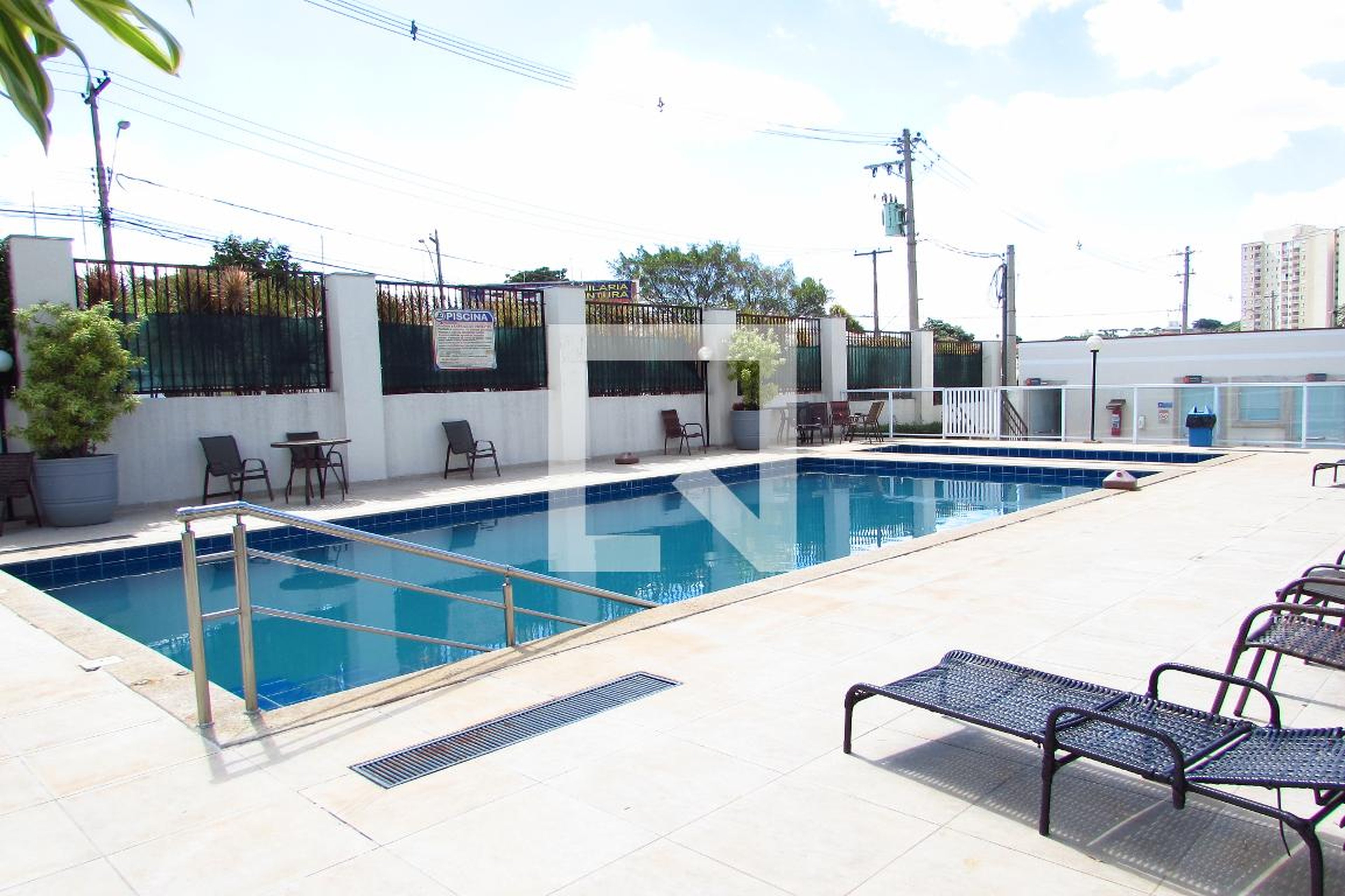 Piscina - Fontana Garden