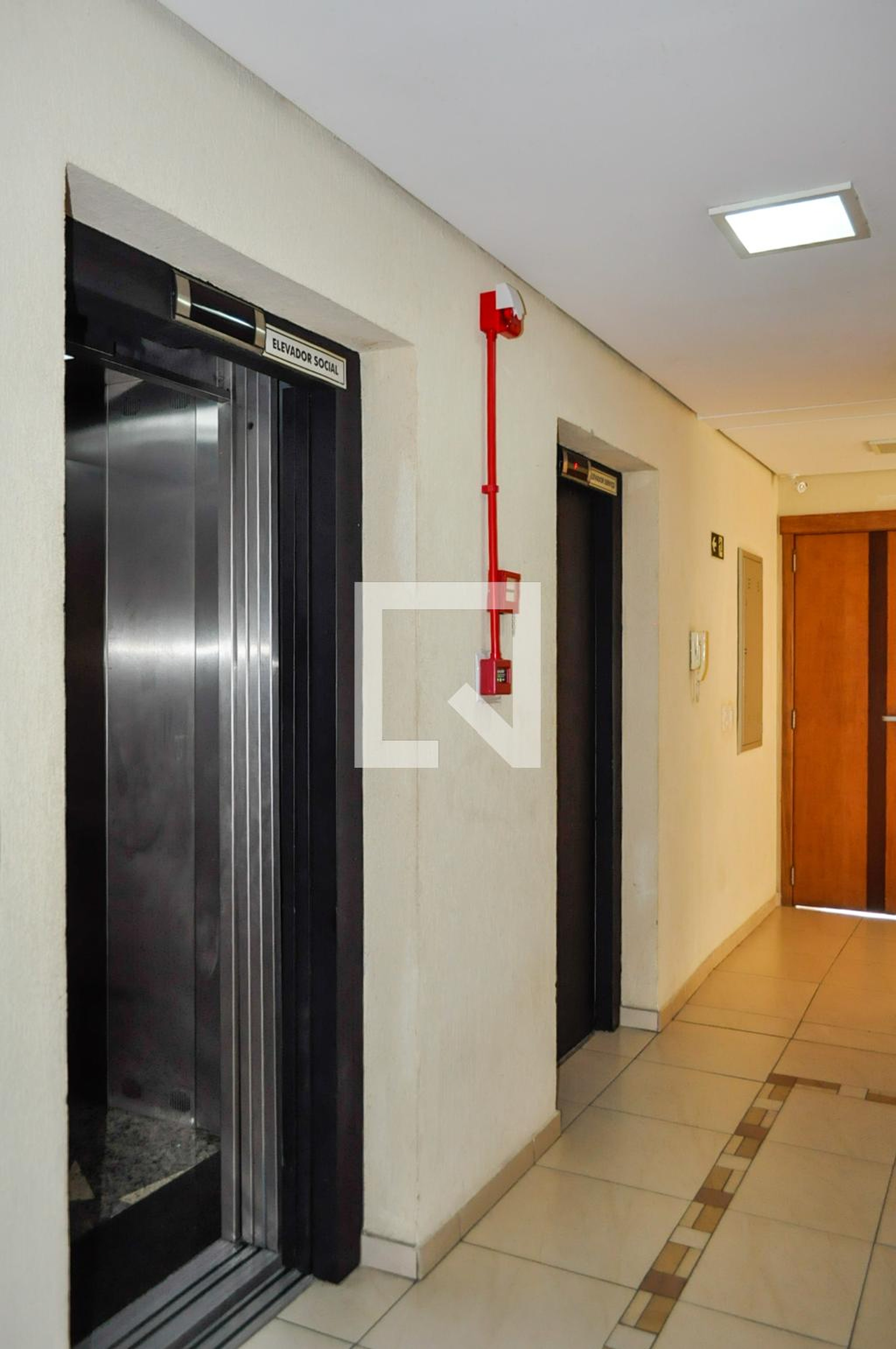 Elevador - Edifício Portal do Guaíba