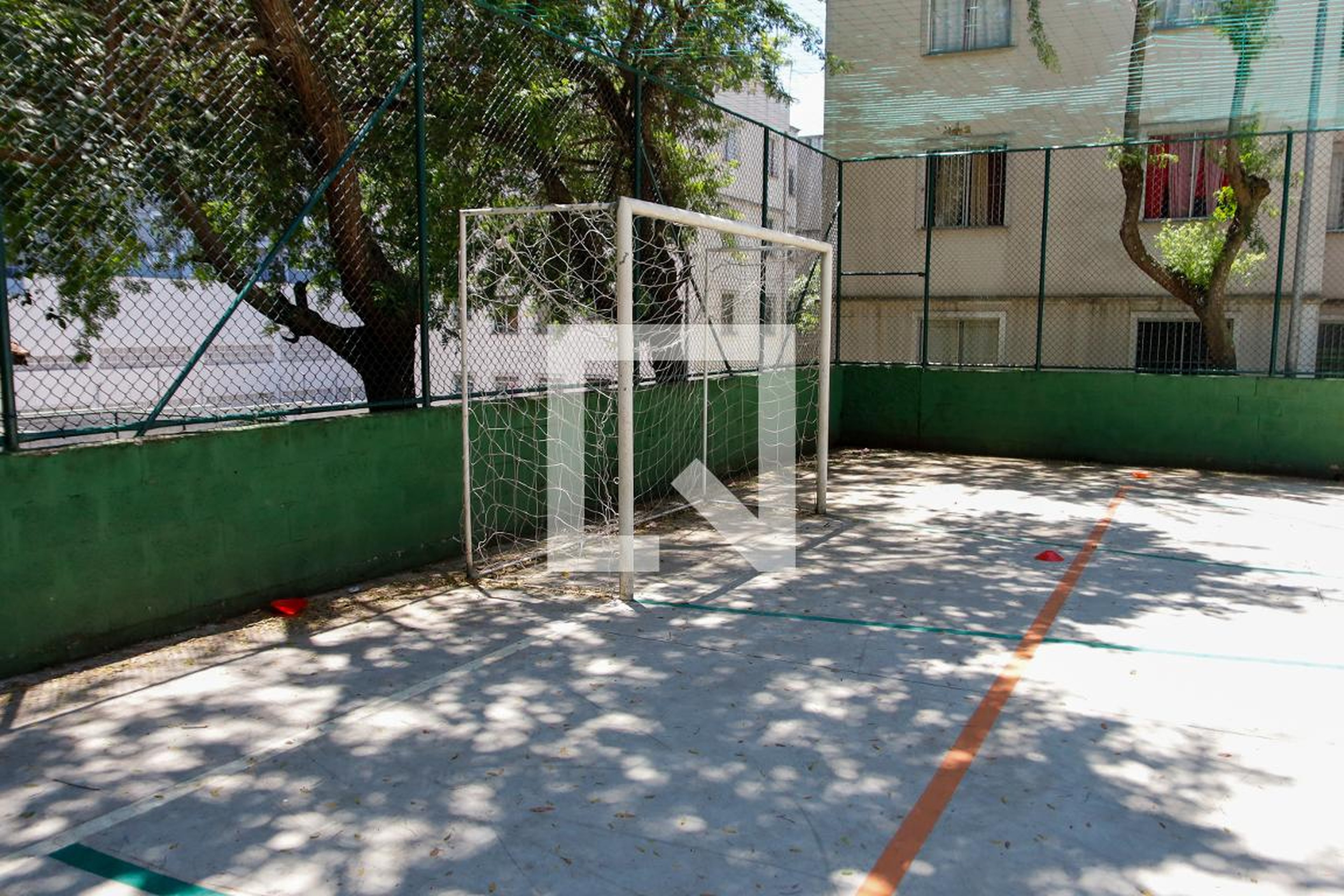 Quadra Esportiva - Salvador Dali