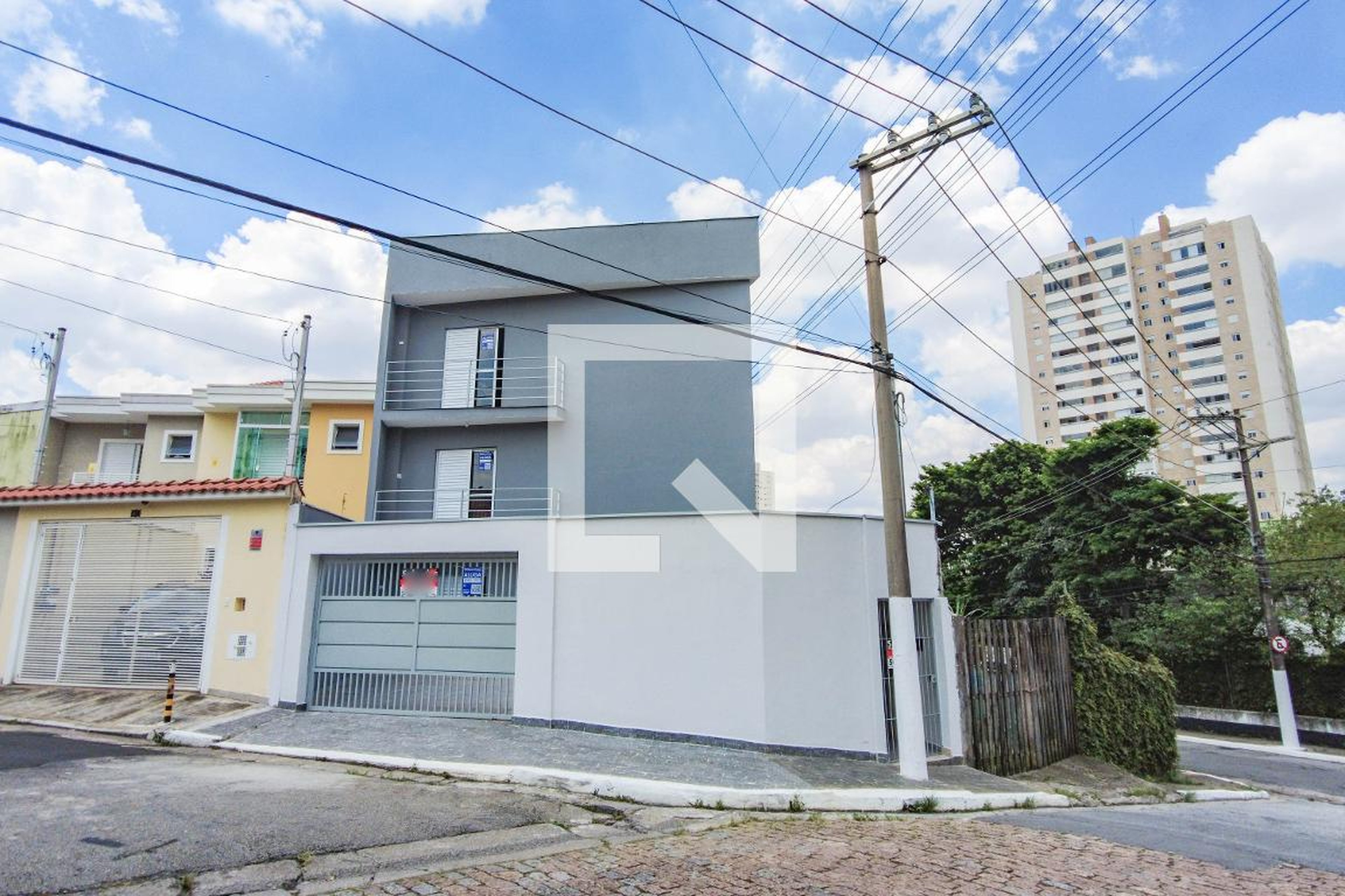 Fachada Condomínio em Rua Manoel Malta, 93