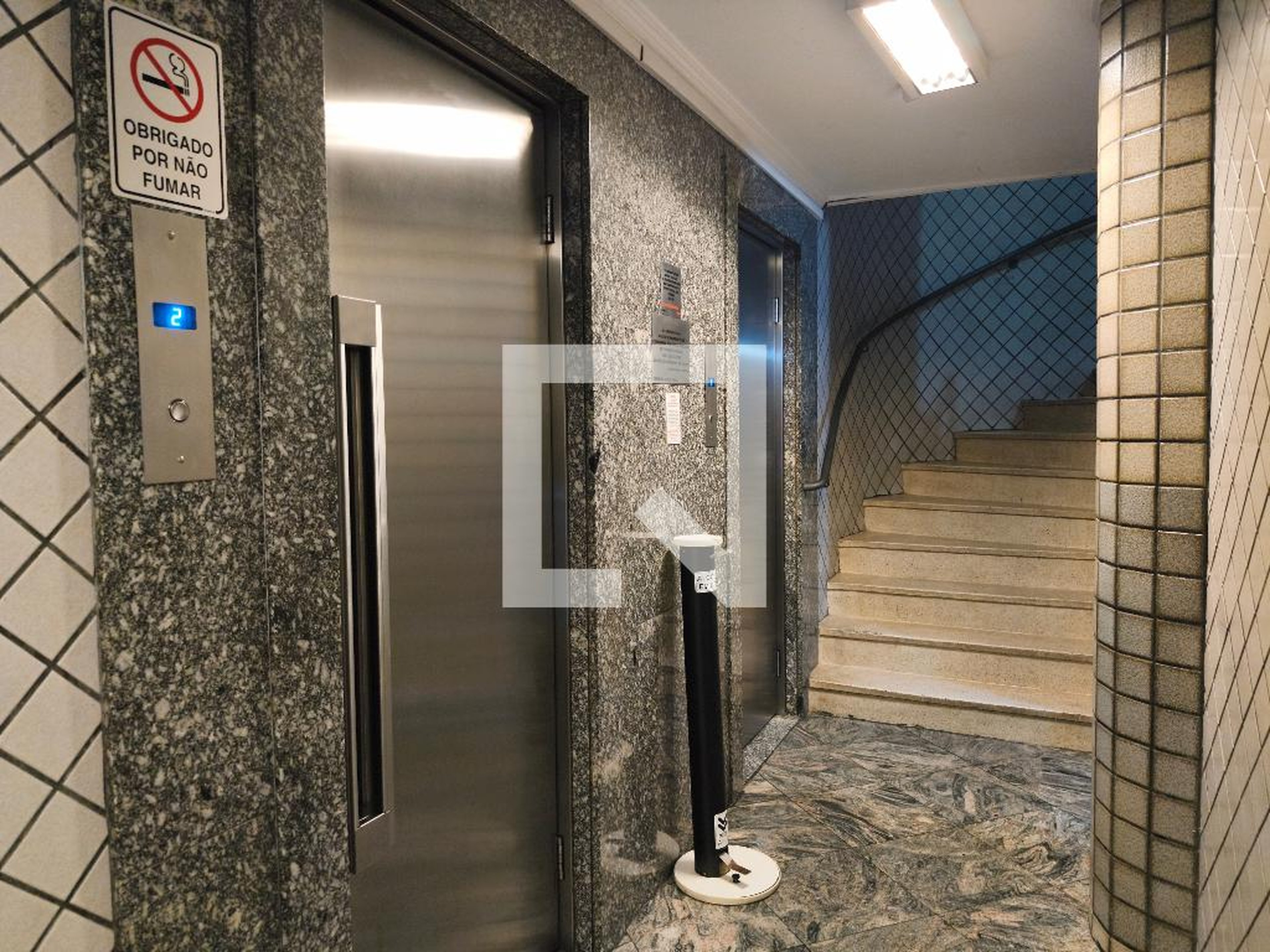 Elevador - Edifício Athenas