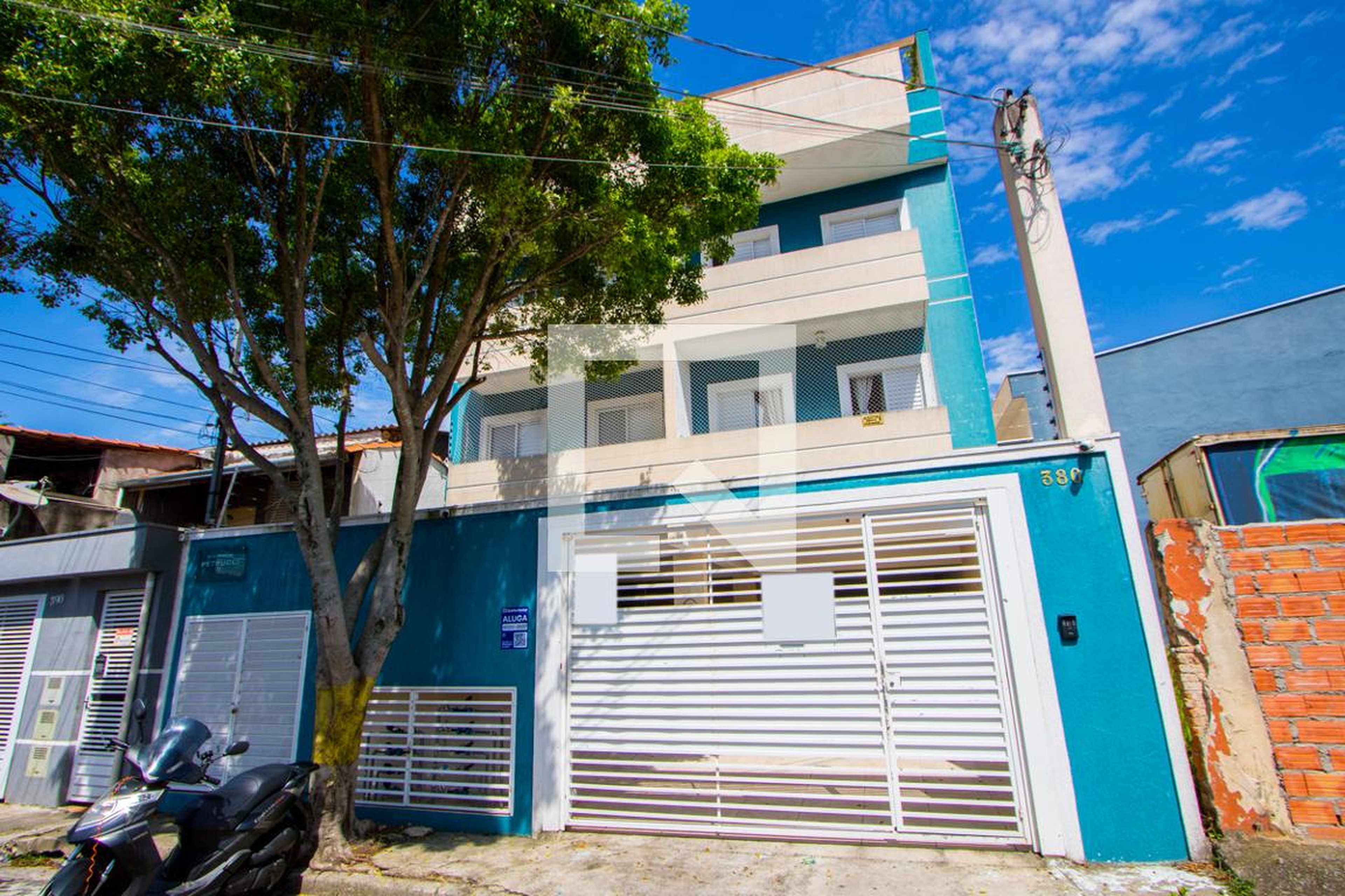 Fachada Condomínio em Rua Mucuri, 380