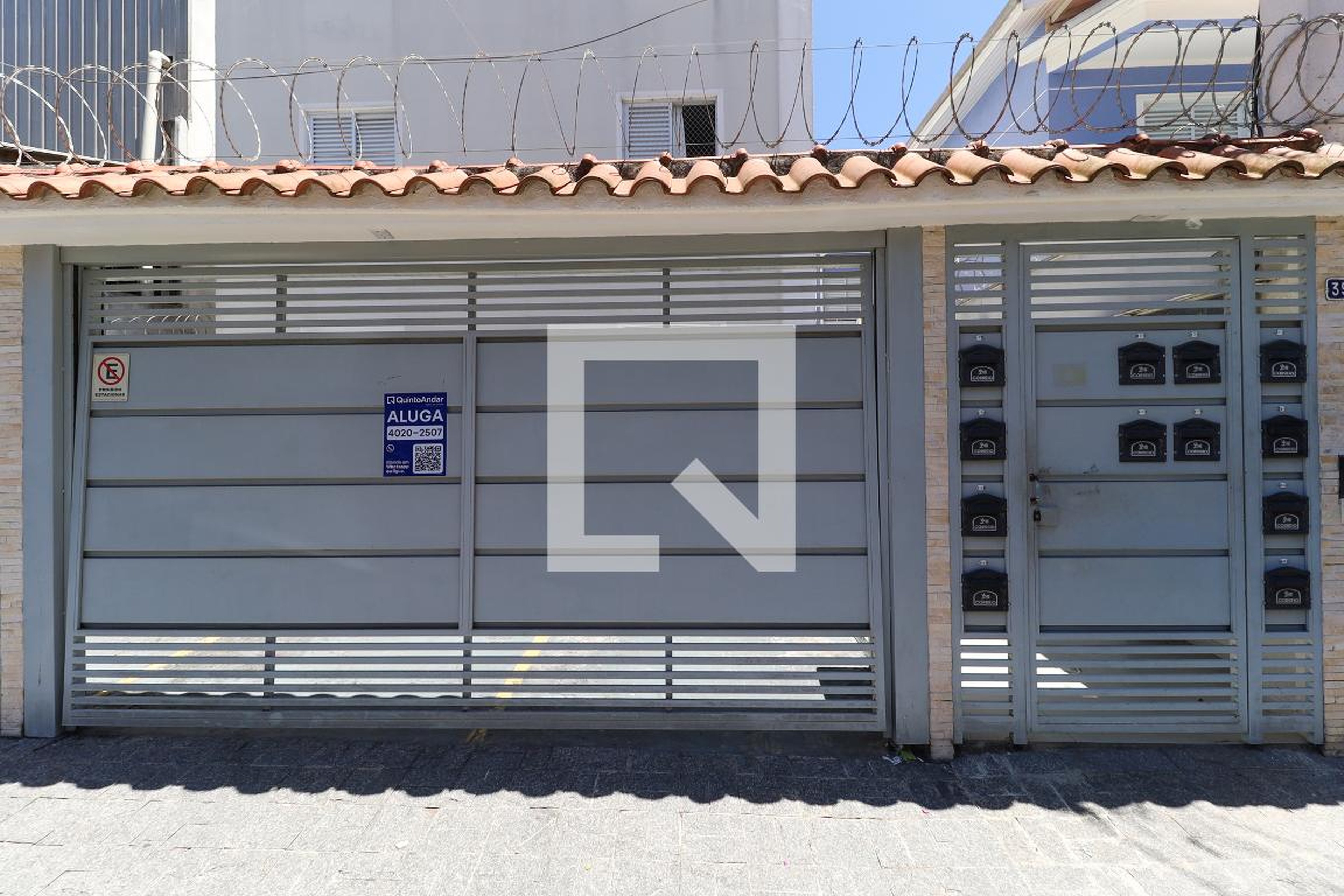 Fachada Condomínio em Avenida Henri Janor, 397