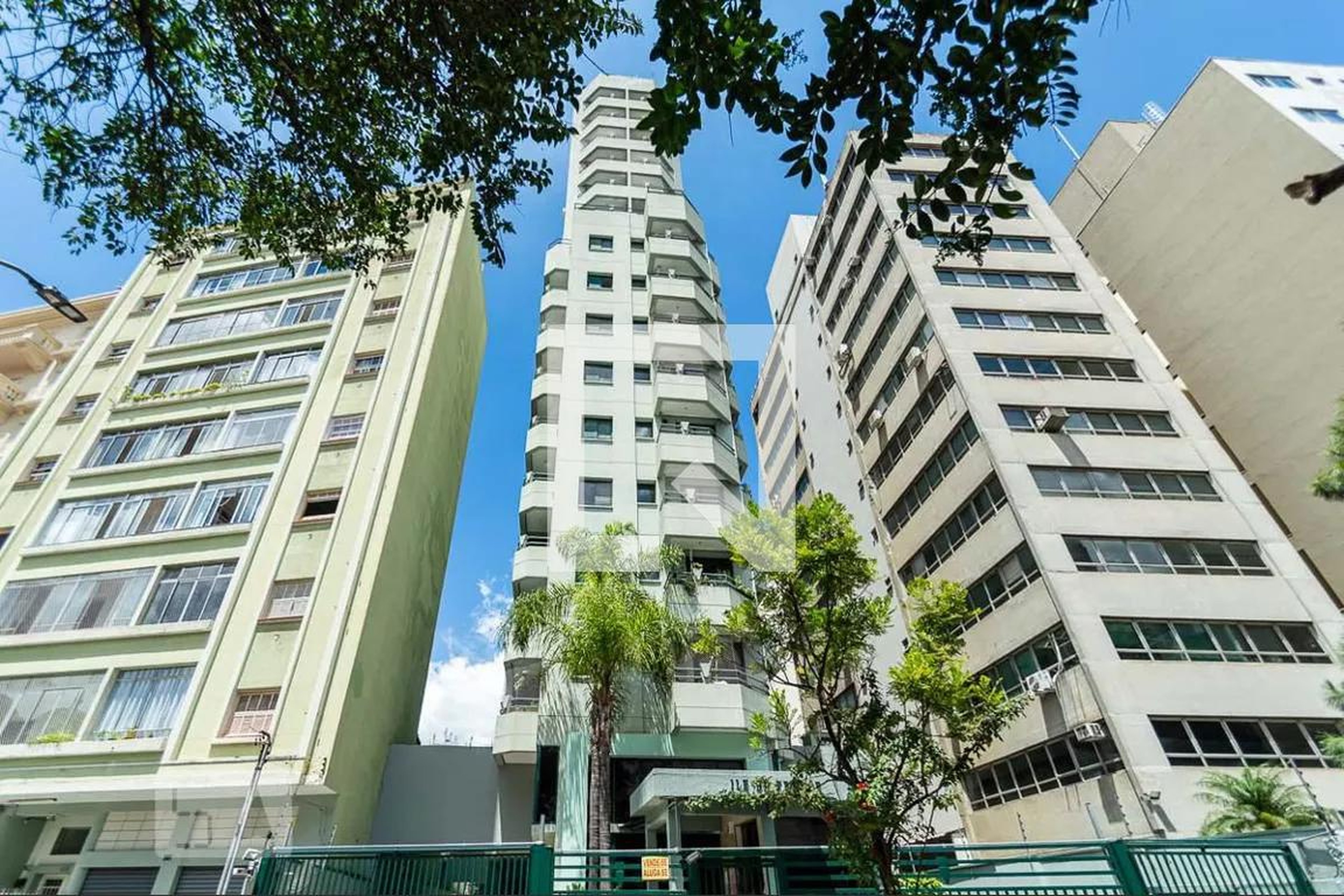 Fachada Condomínio Ilê de France